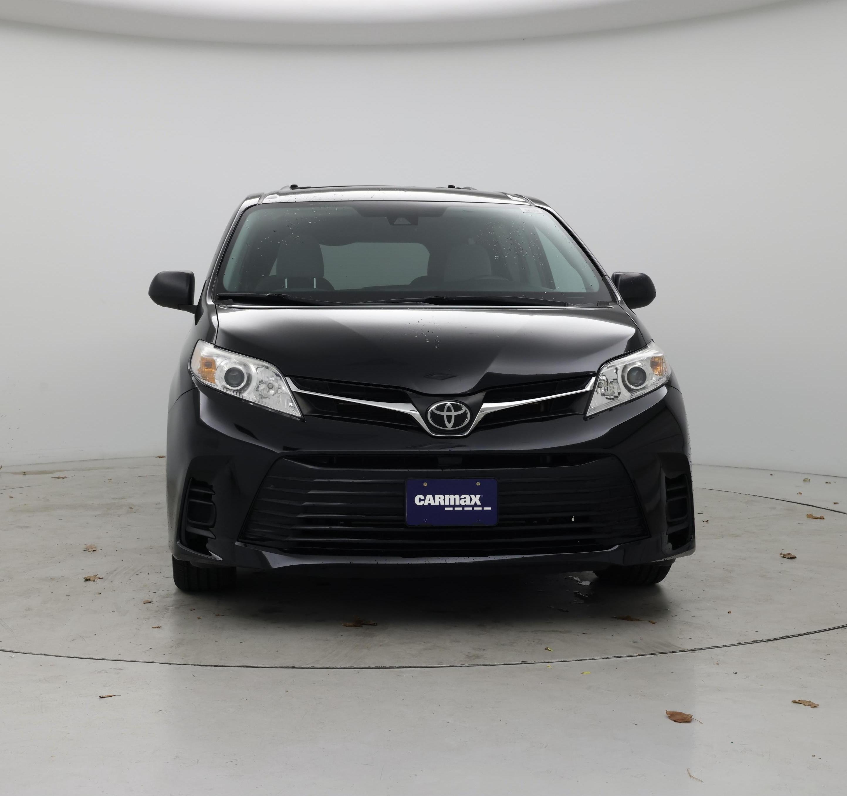 Thumbnail: 2019 Toyota Sienna - 5