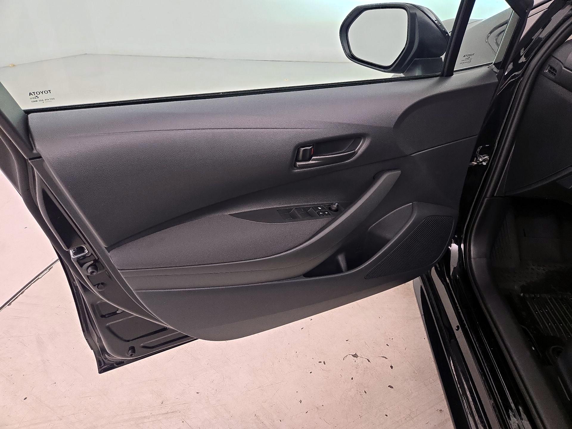 Thumbnail: 2025 Toyota Corolla - 12