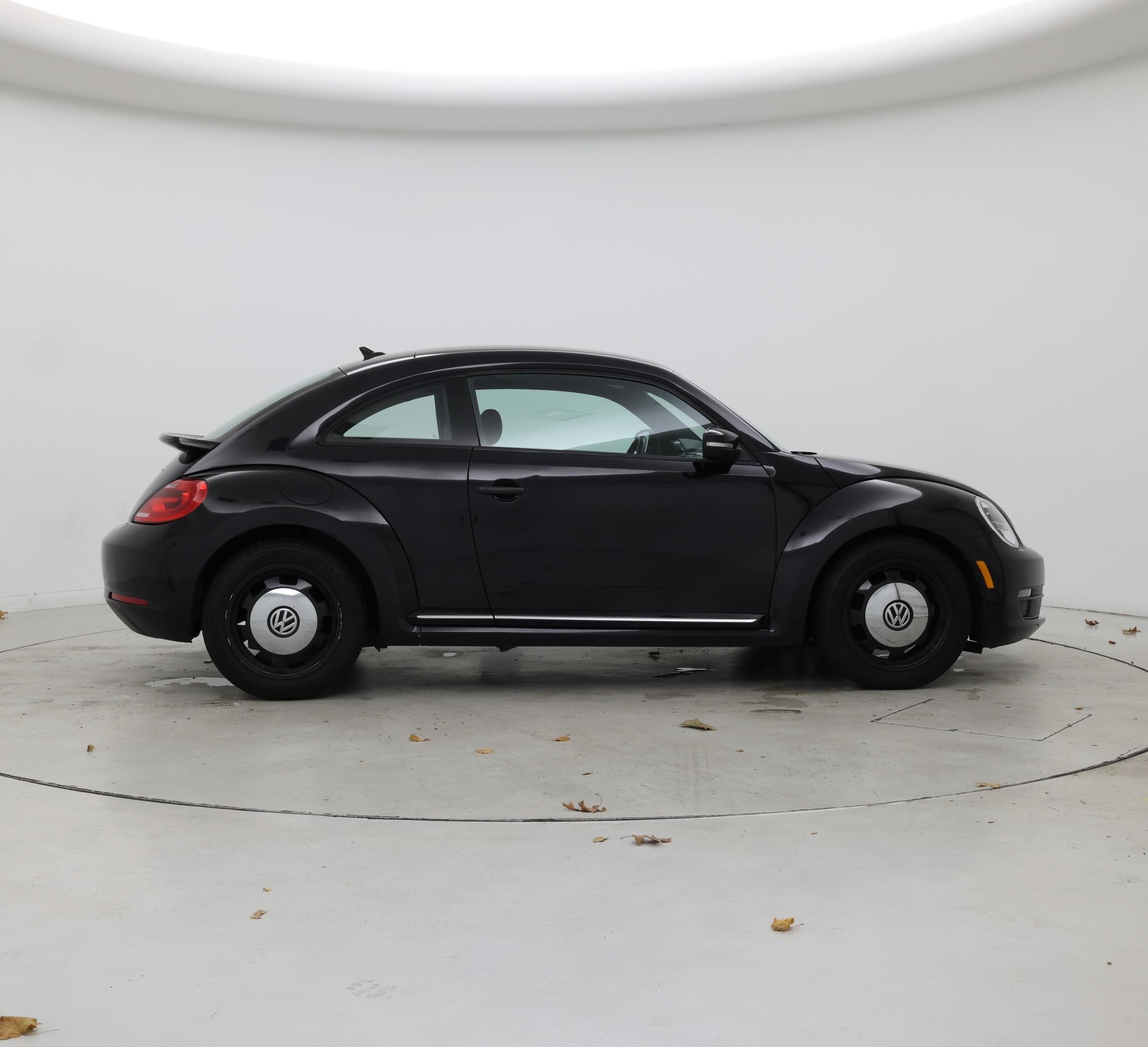 Thumbnail: 2016 Volkswagen Beetle - 7