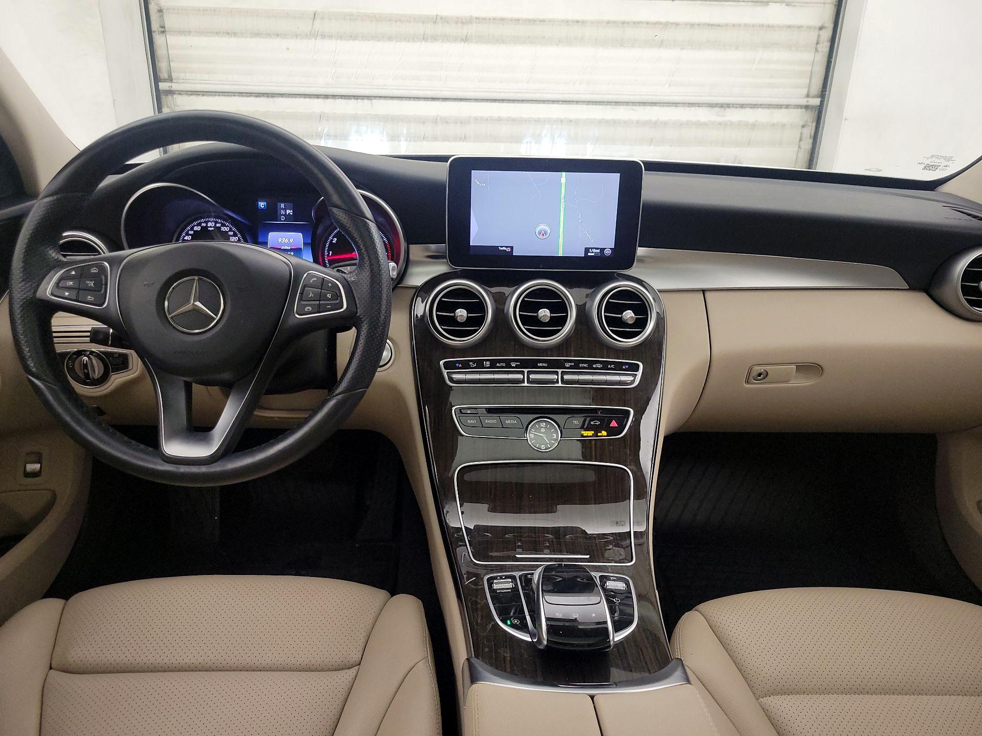 Thumbnail: 2016 Mercedes-Benz C-Class - 9