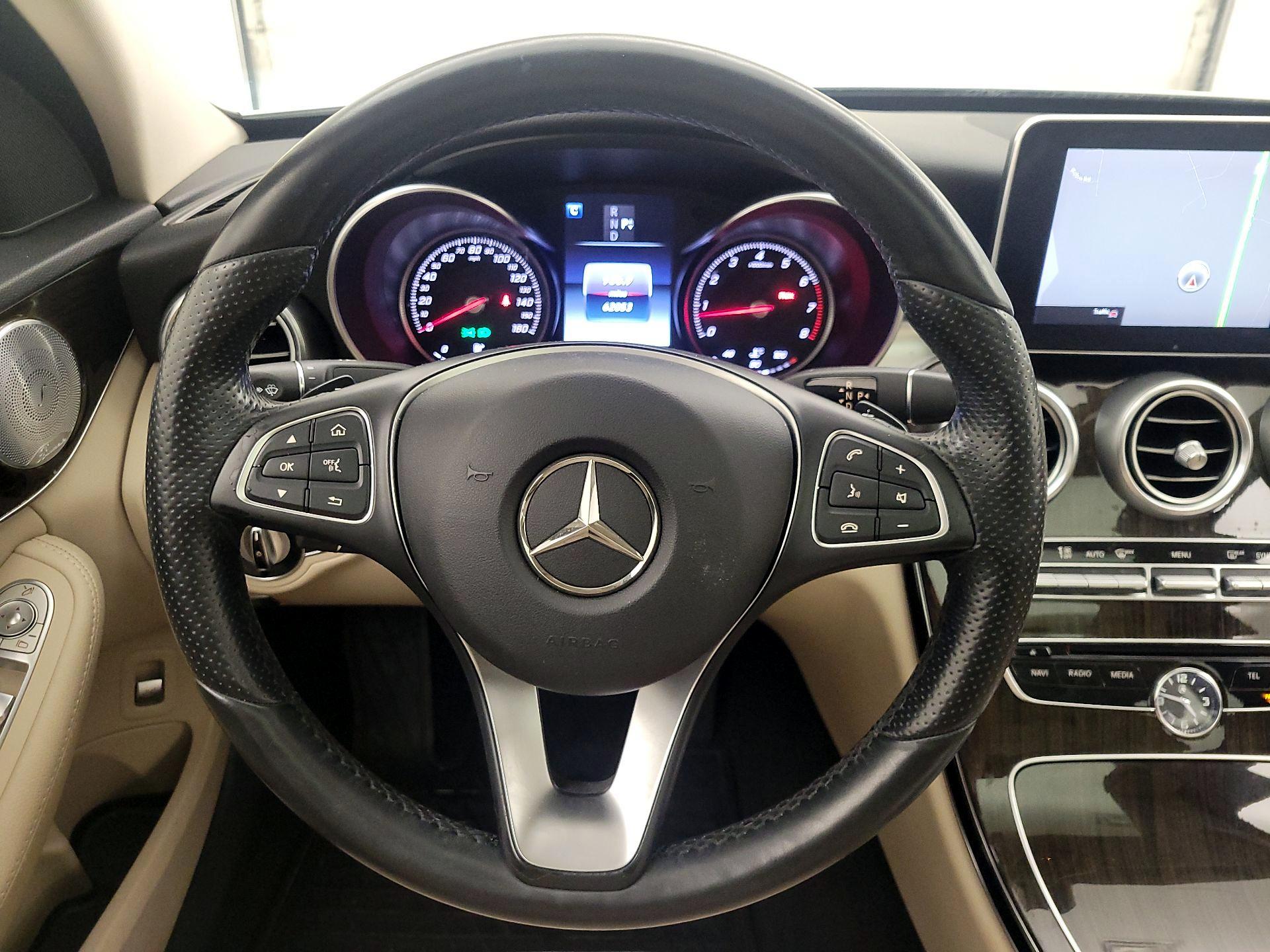 Thumbnail: 2016 Mercedes-Benz C-Class - 10