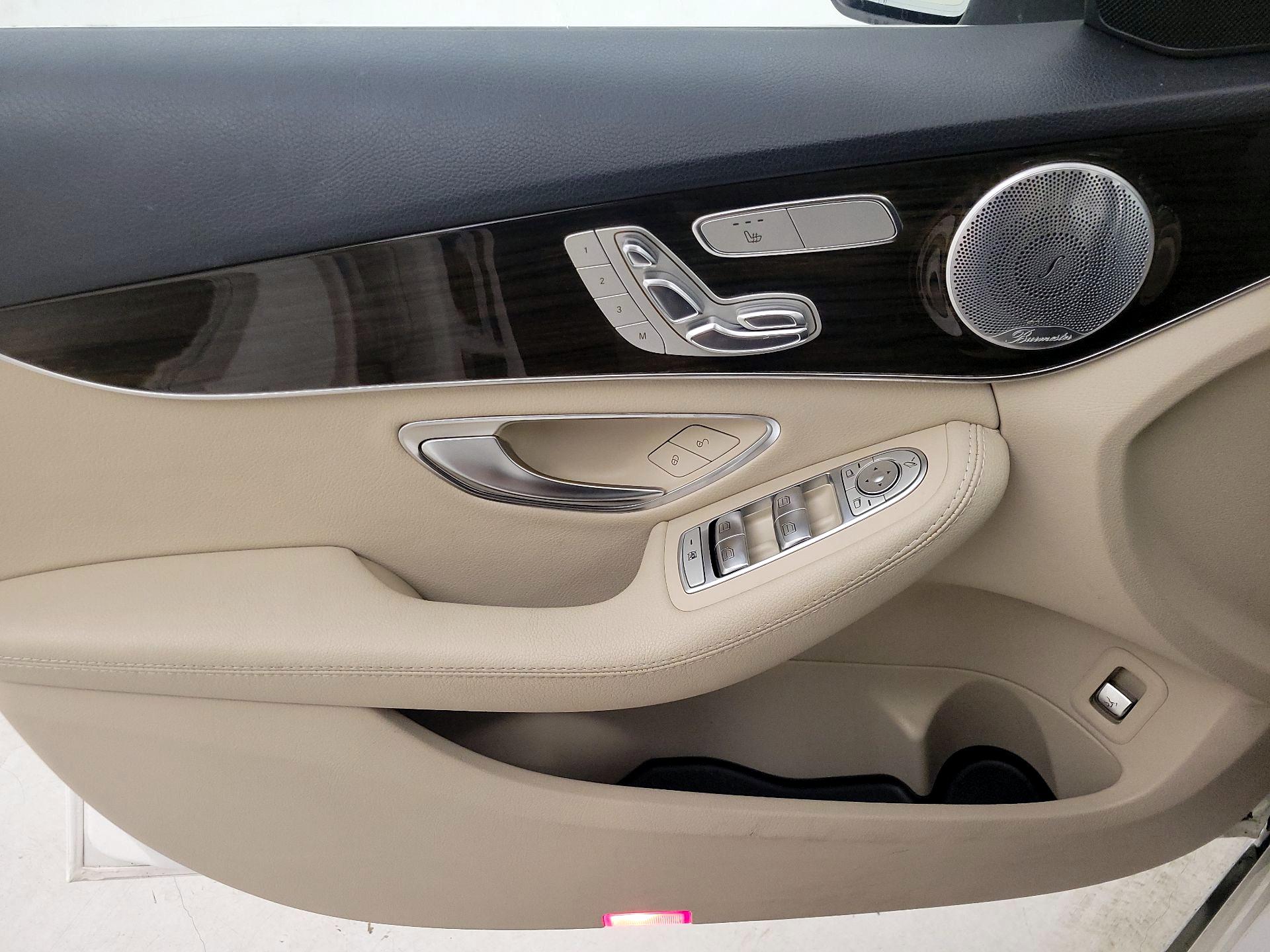 Thumbnail: 2016 Mercedes-Benz C-Class - 12