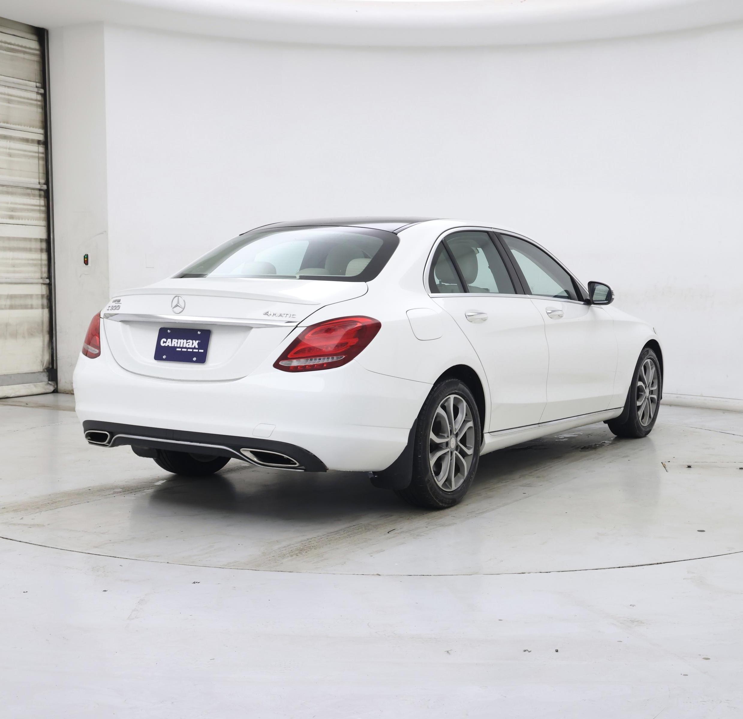 Thumbnail: 2016 Mercedes-Benz C-Class - 8