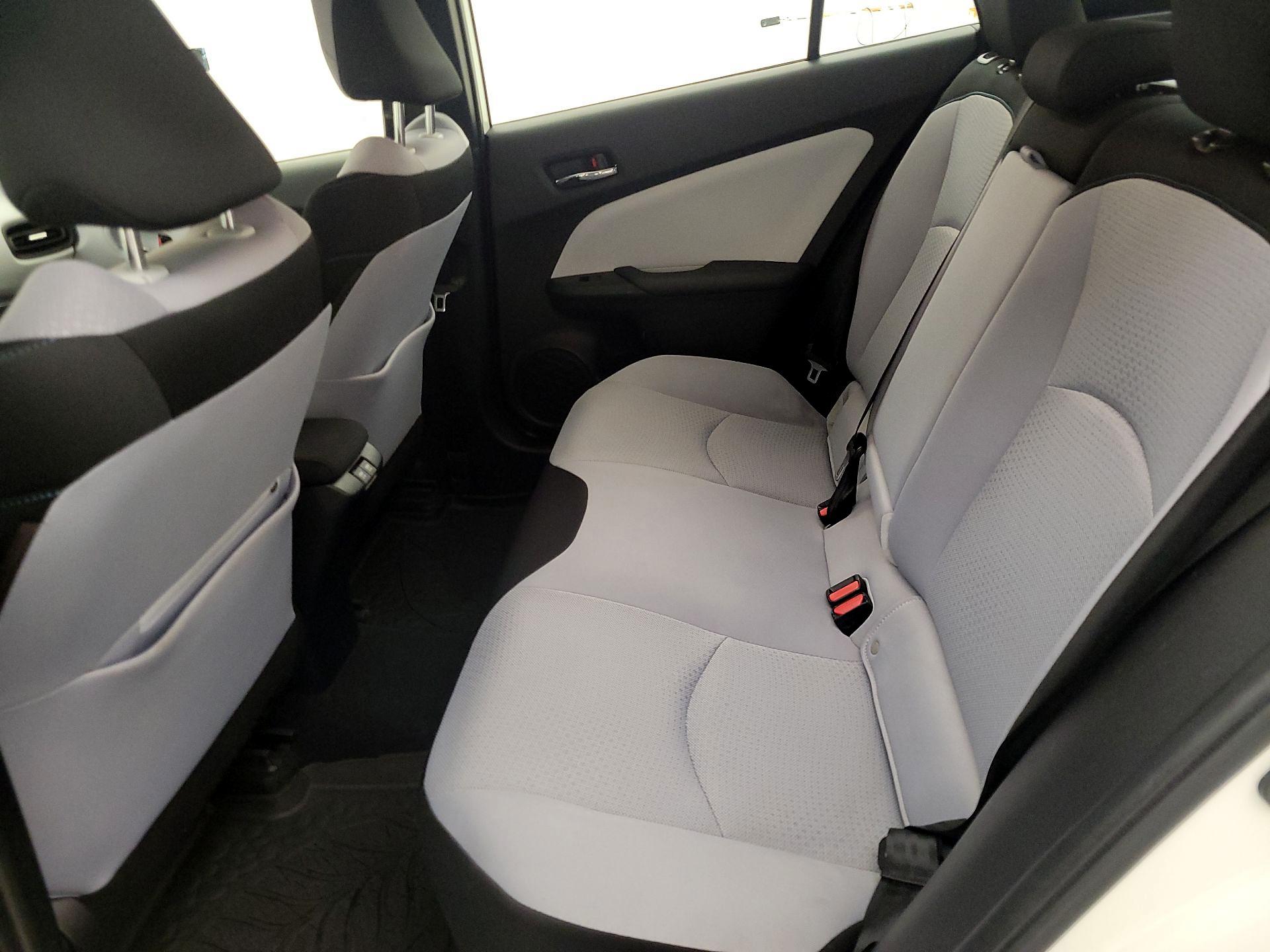 Thumbnail: 2019 Toyota Prius - 16