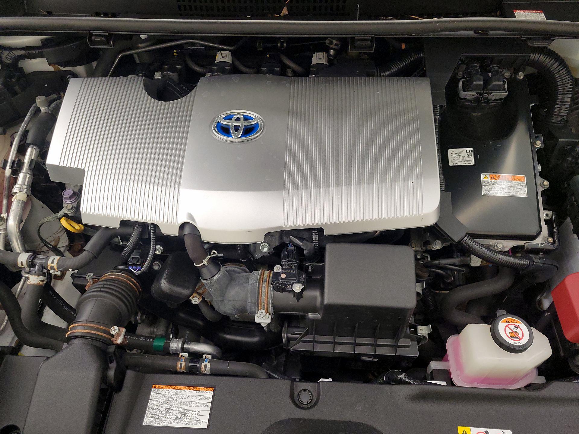 Thumbnail: 2019 Toyota Prius - 18