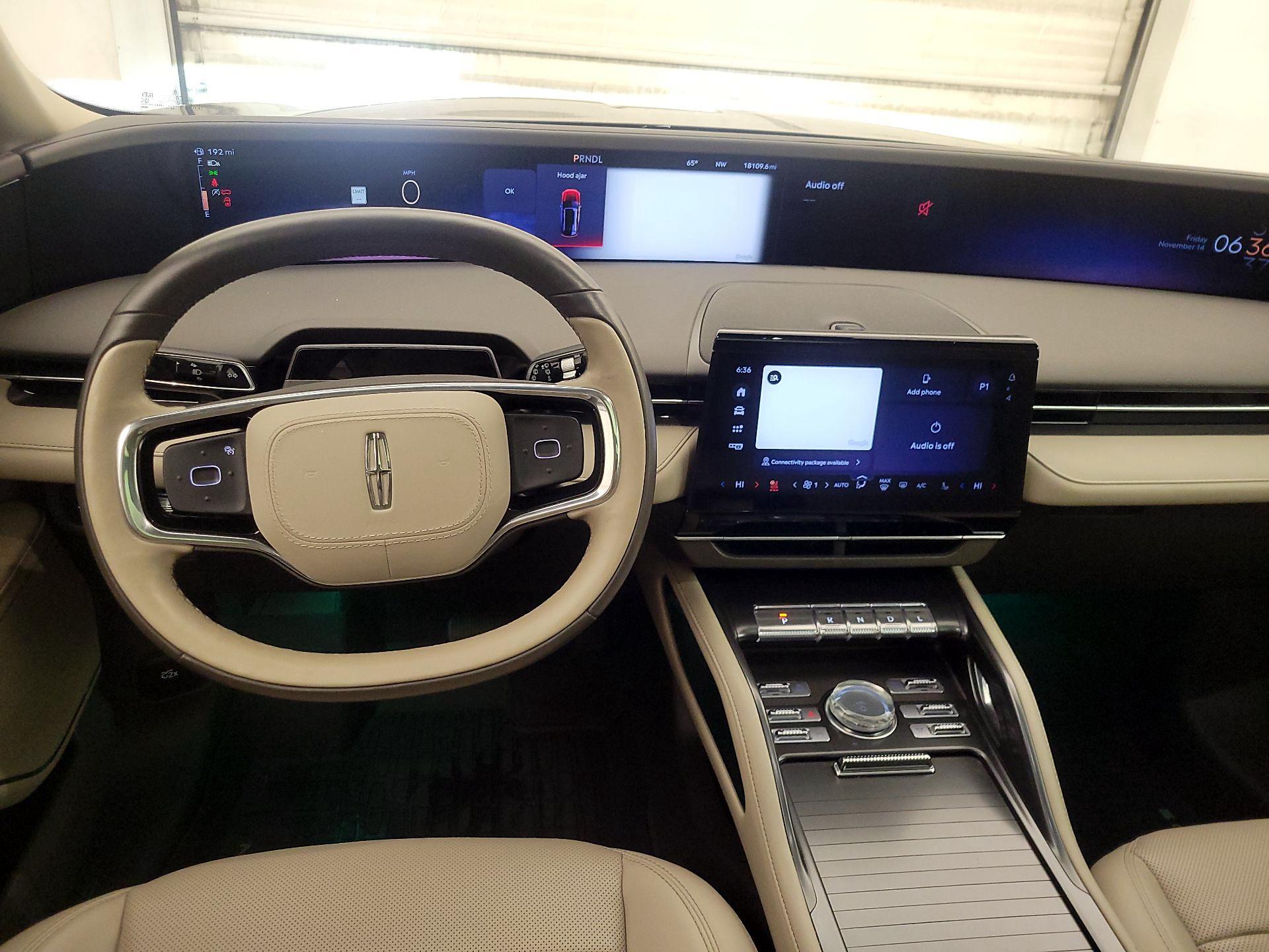Thumbnail: 2024 Lincoln Nautilus - 10
