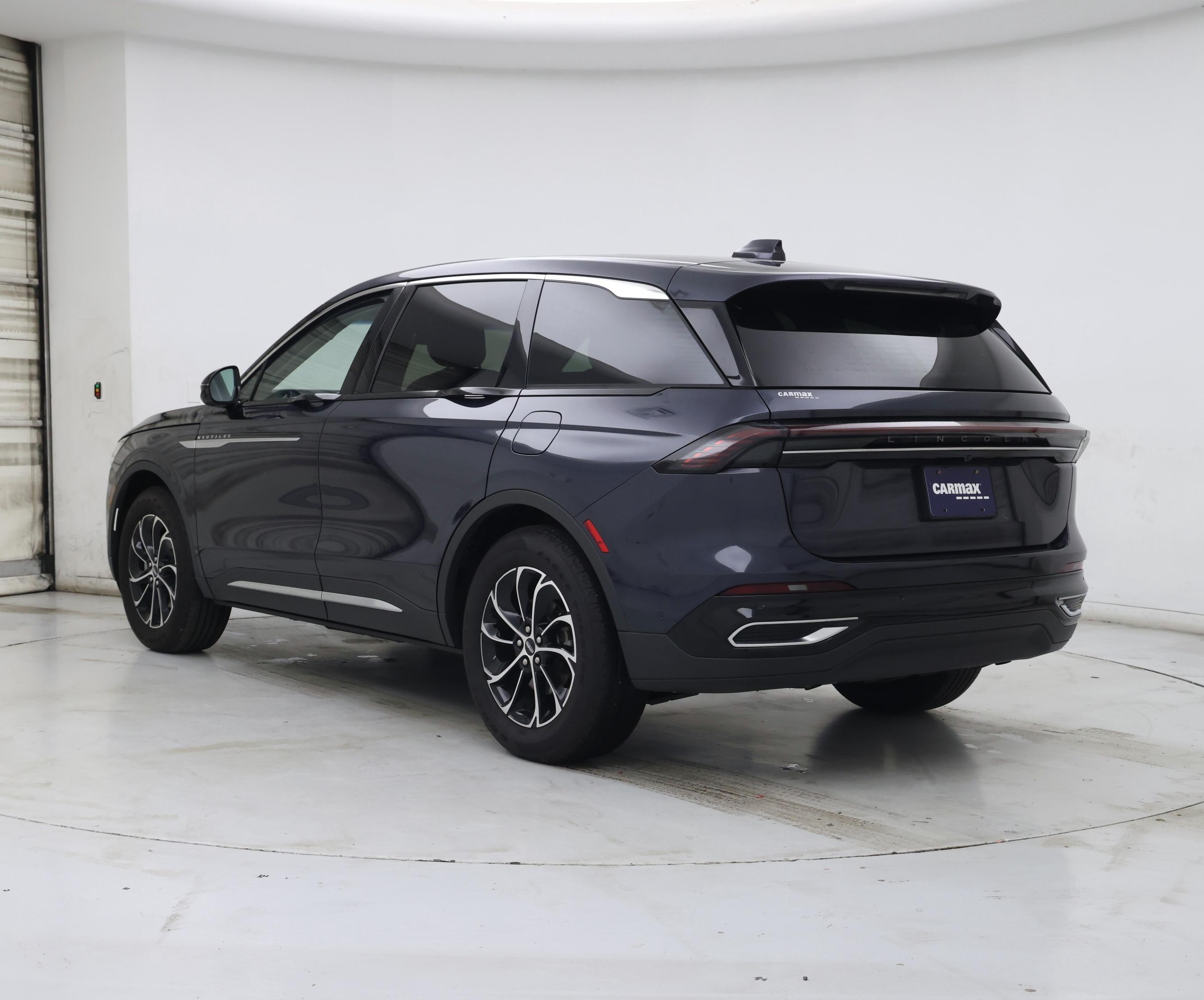 Thumbnail: 2024 Lincoln Nautilus - 2