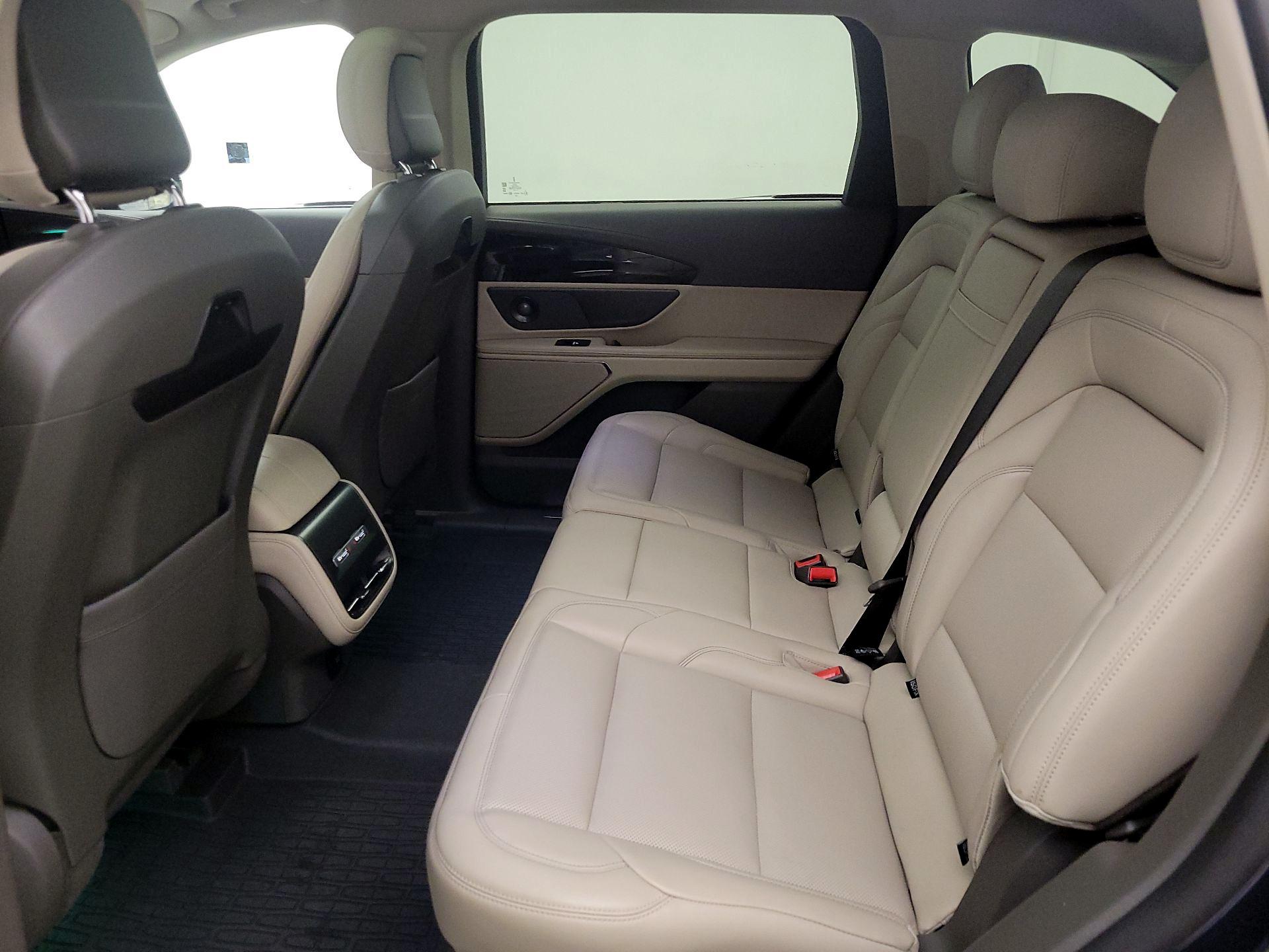 Thumbnail: 2024 Lincoln Nautilus - 20