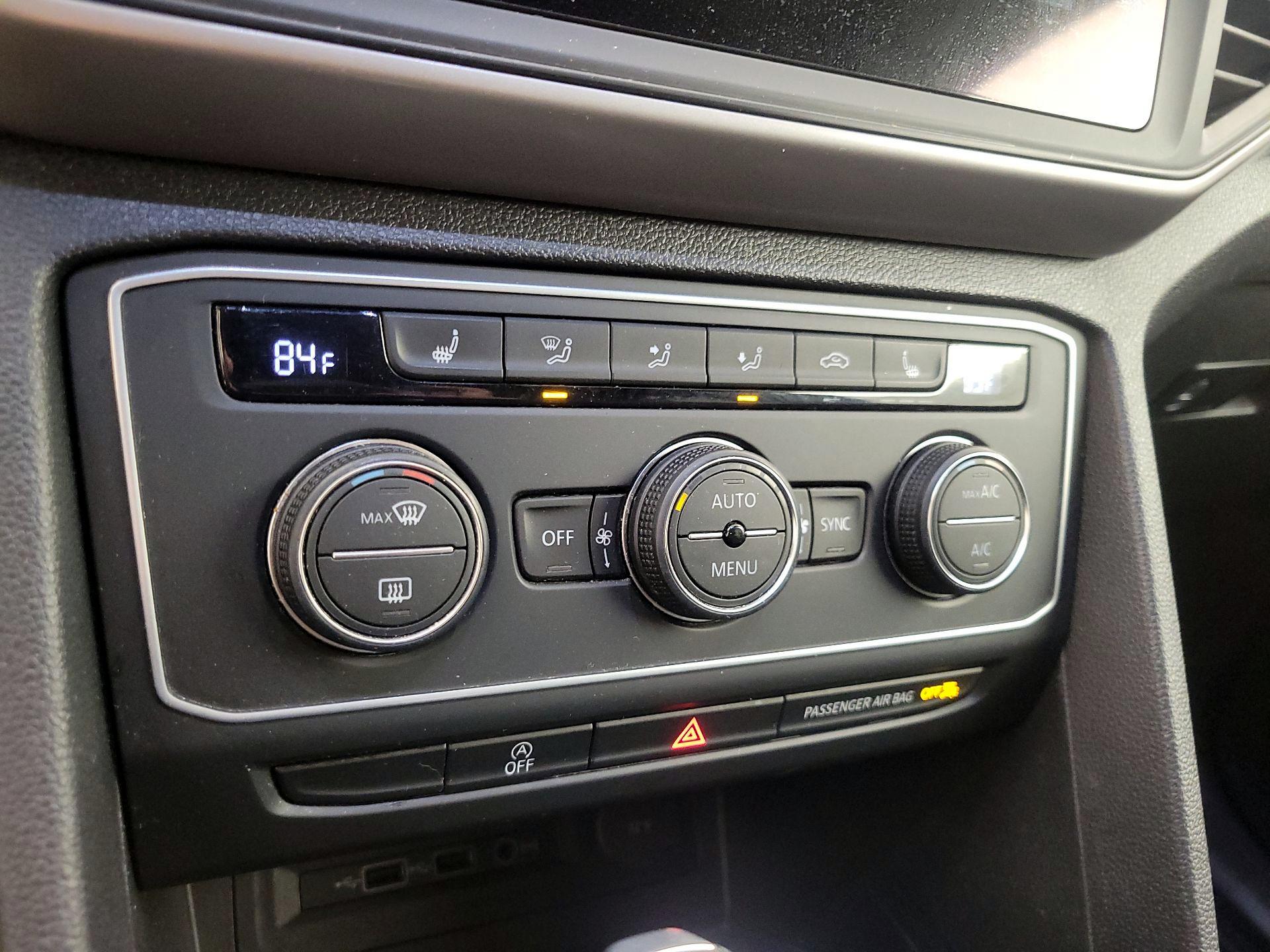 Thumbnail: 2020 Volkswagen Atlas - 16