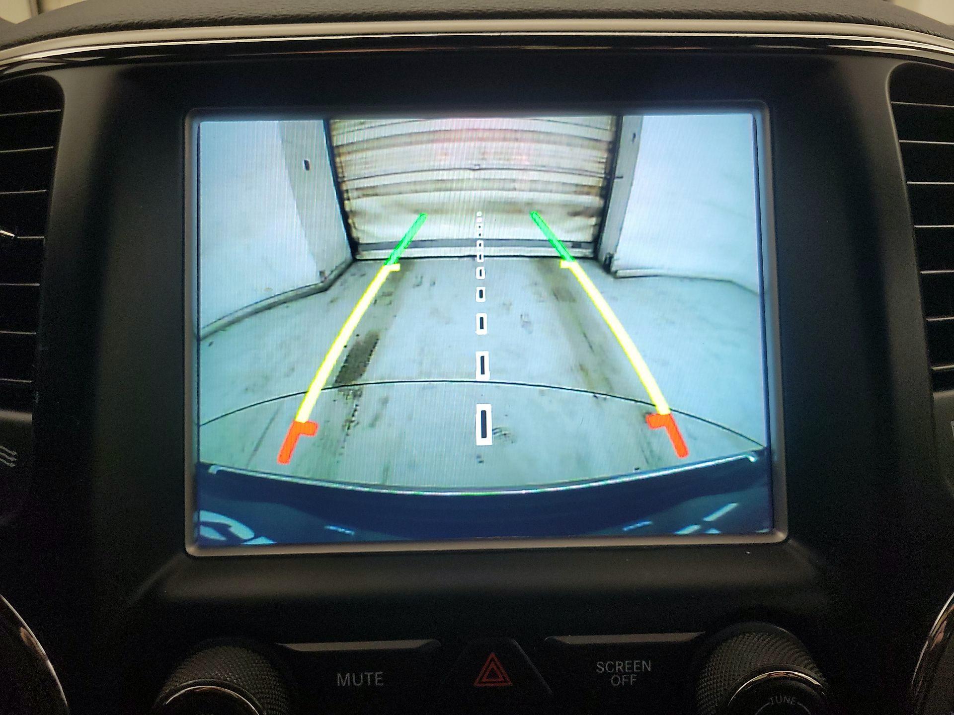 Thumbnail: 2018 Jeep Grand Cherokee - 15