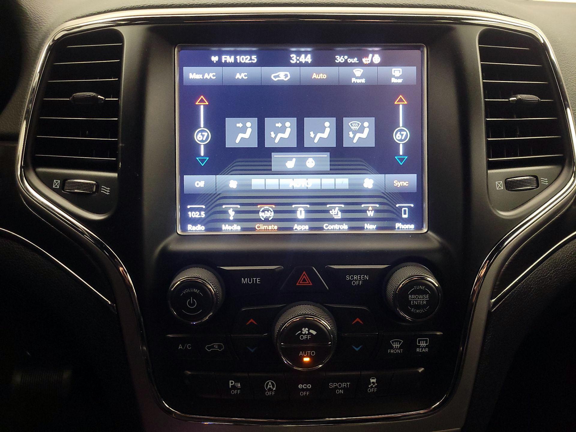 Thumbnail: 2018 Jeep Grand Cherokee - 17