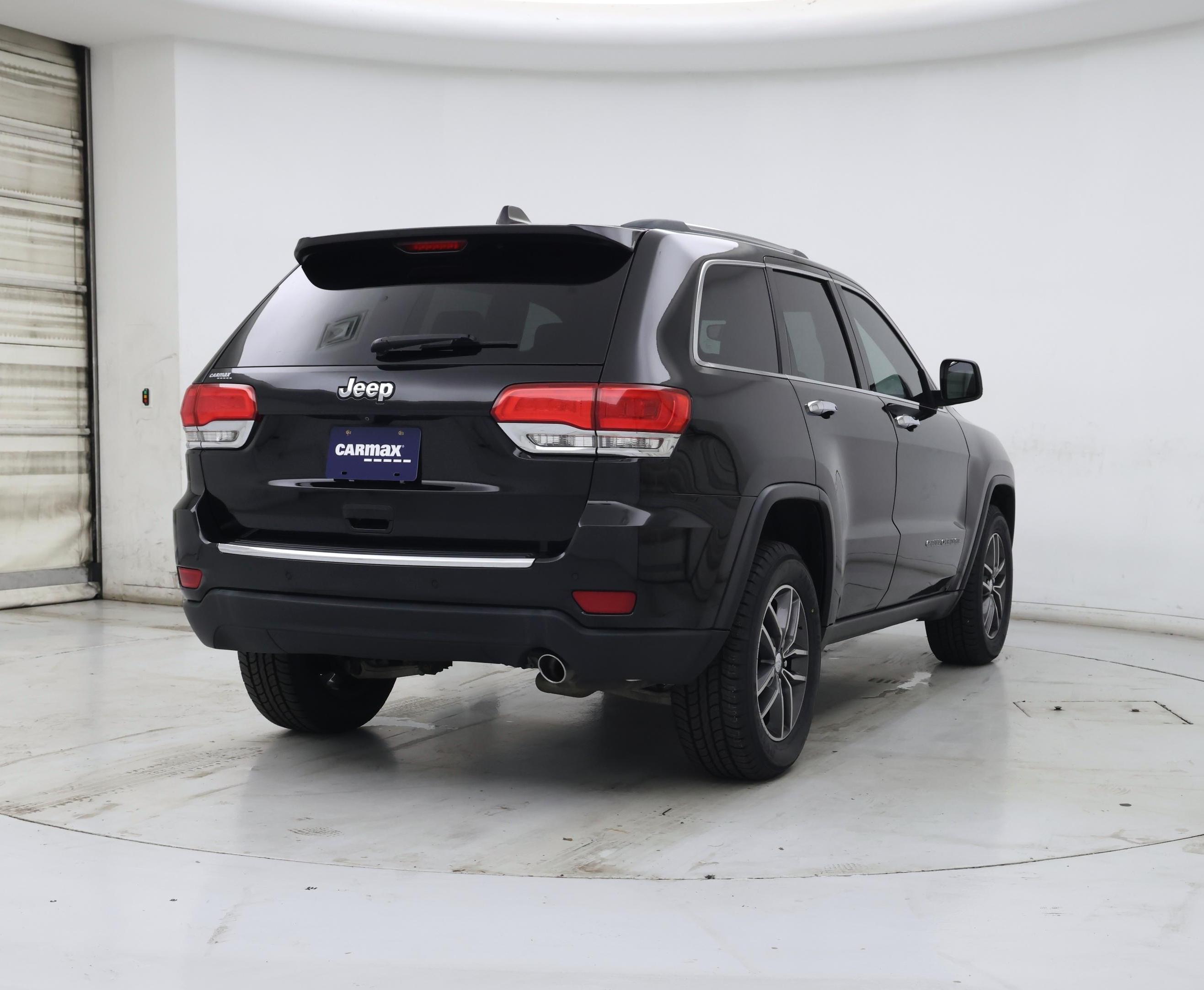 Thumbnail: 2018 Jeep Grand Cherokee - 8