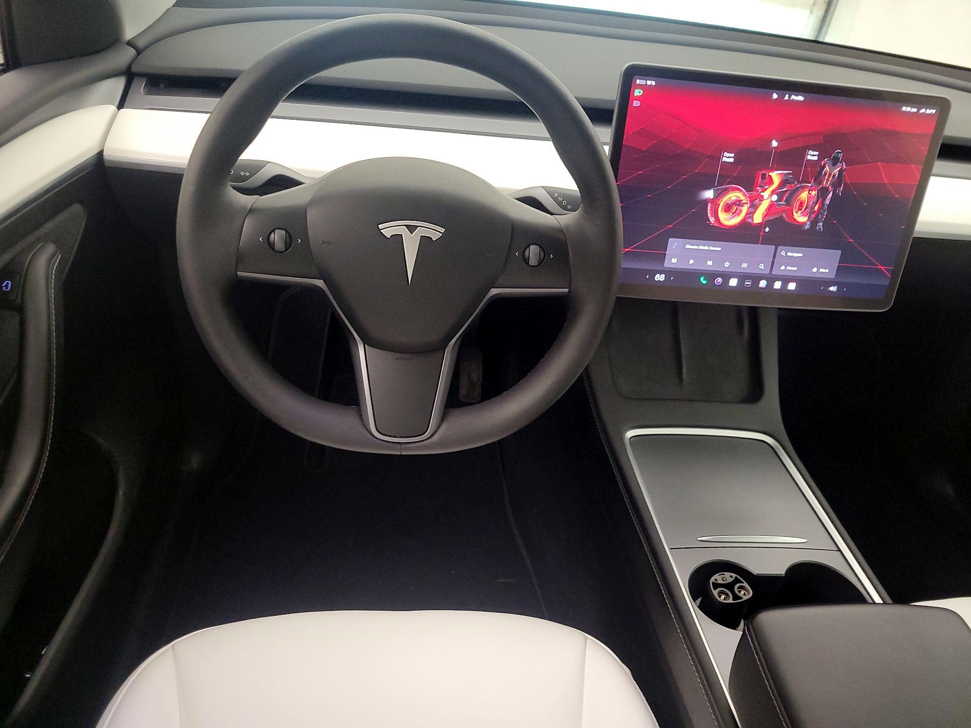 Thumbnail: 2023 Tesla Model Y - 10