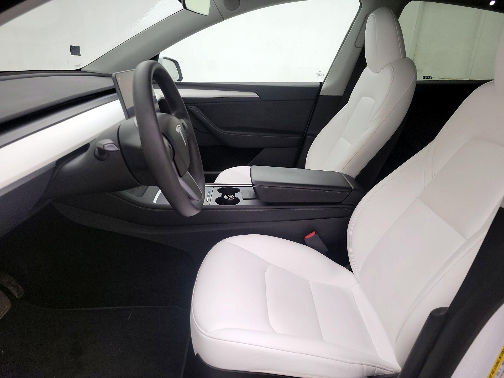 Thumbnail: 2023 Tesla Model Y - 11