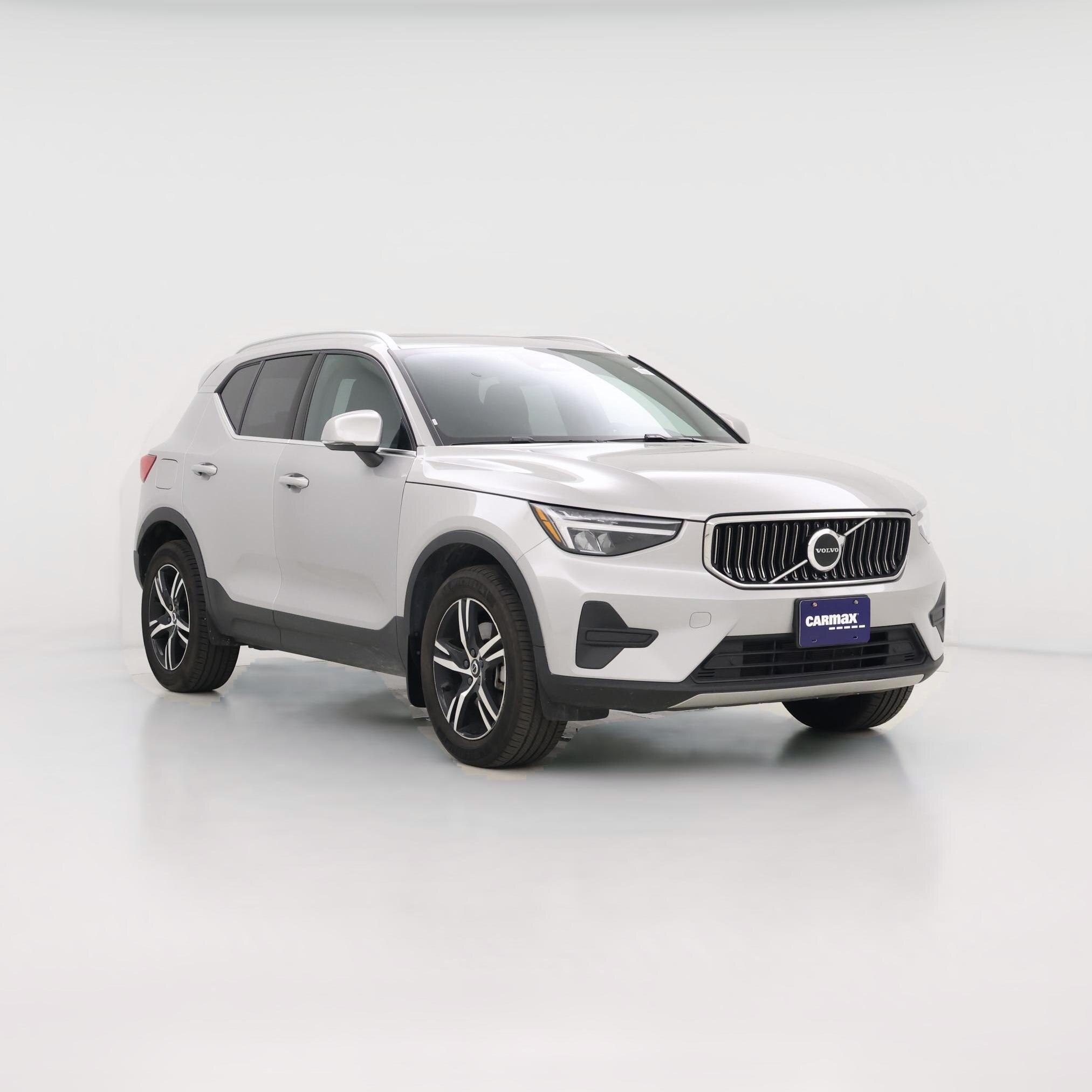 Thumbnail: 2025 Volvo XC40 - 1