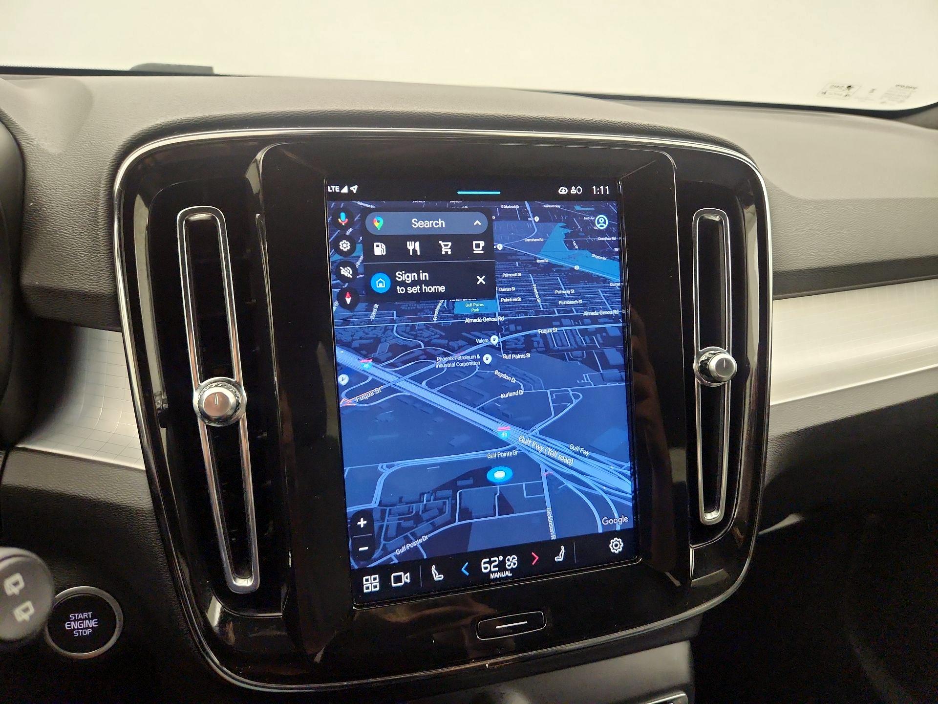 Thumbnail: 2025 Volvo XC40 - 14