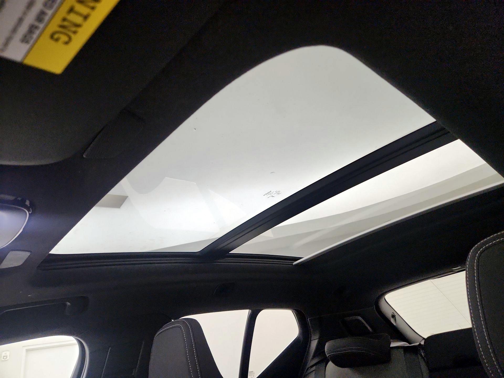 Thumbnail: 2025 Volvo XC40 - 20