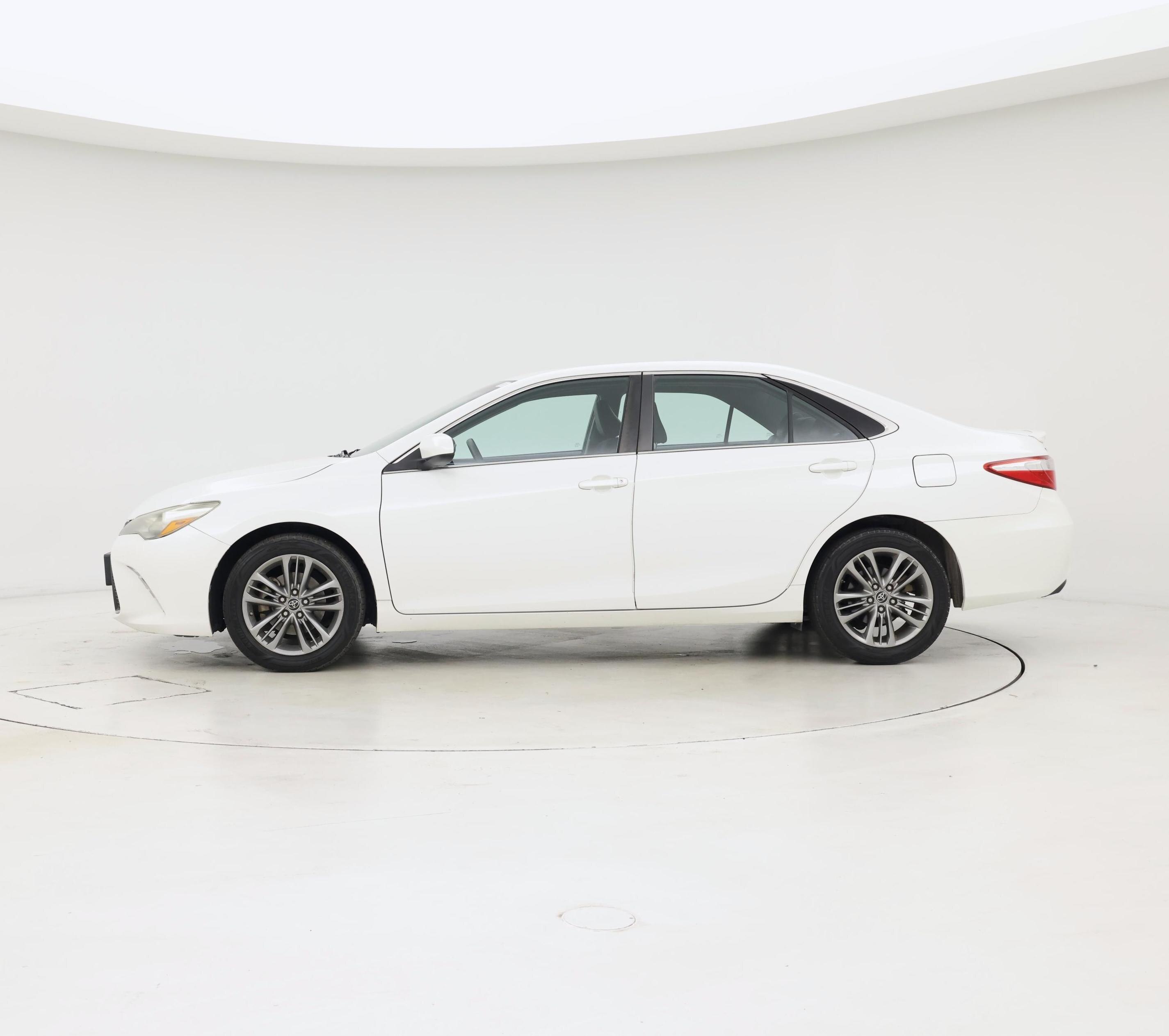 Thumbnail: 2015 Toyota Camry - 3