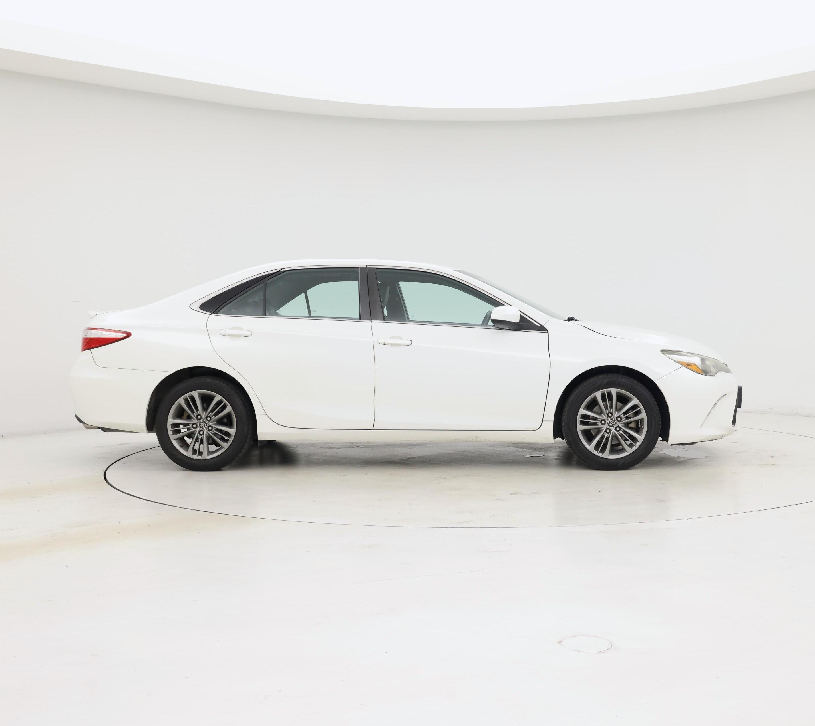 Thumbnail: 2015 Toyota Camry - 7