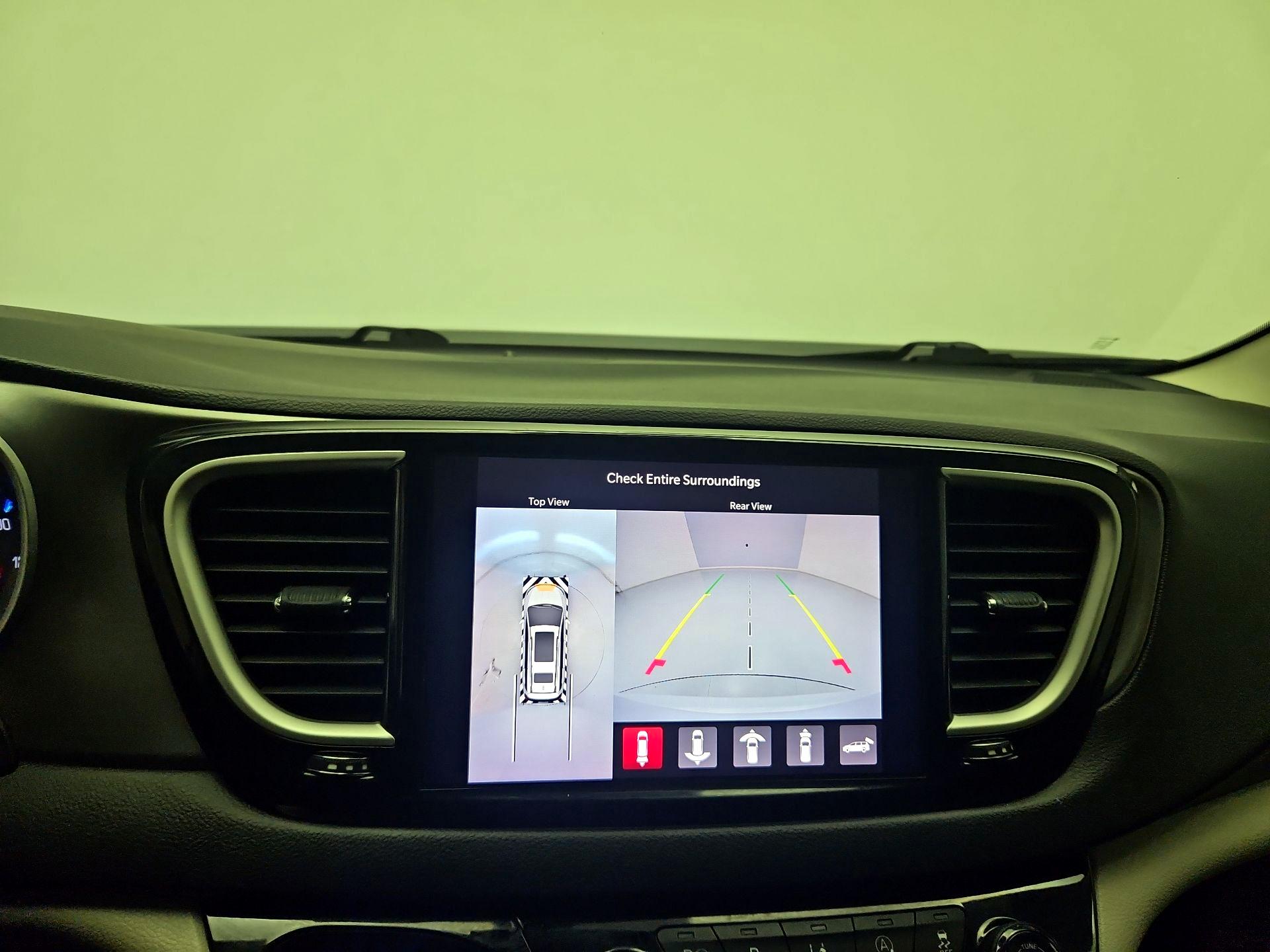 Thumbnail: 2021 Chrysler Pacifica - 14