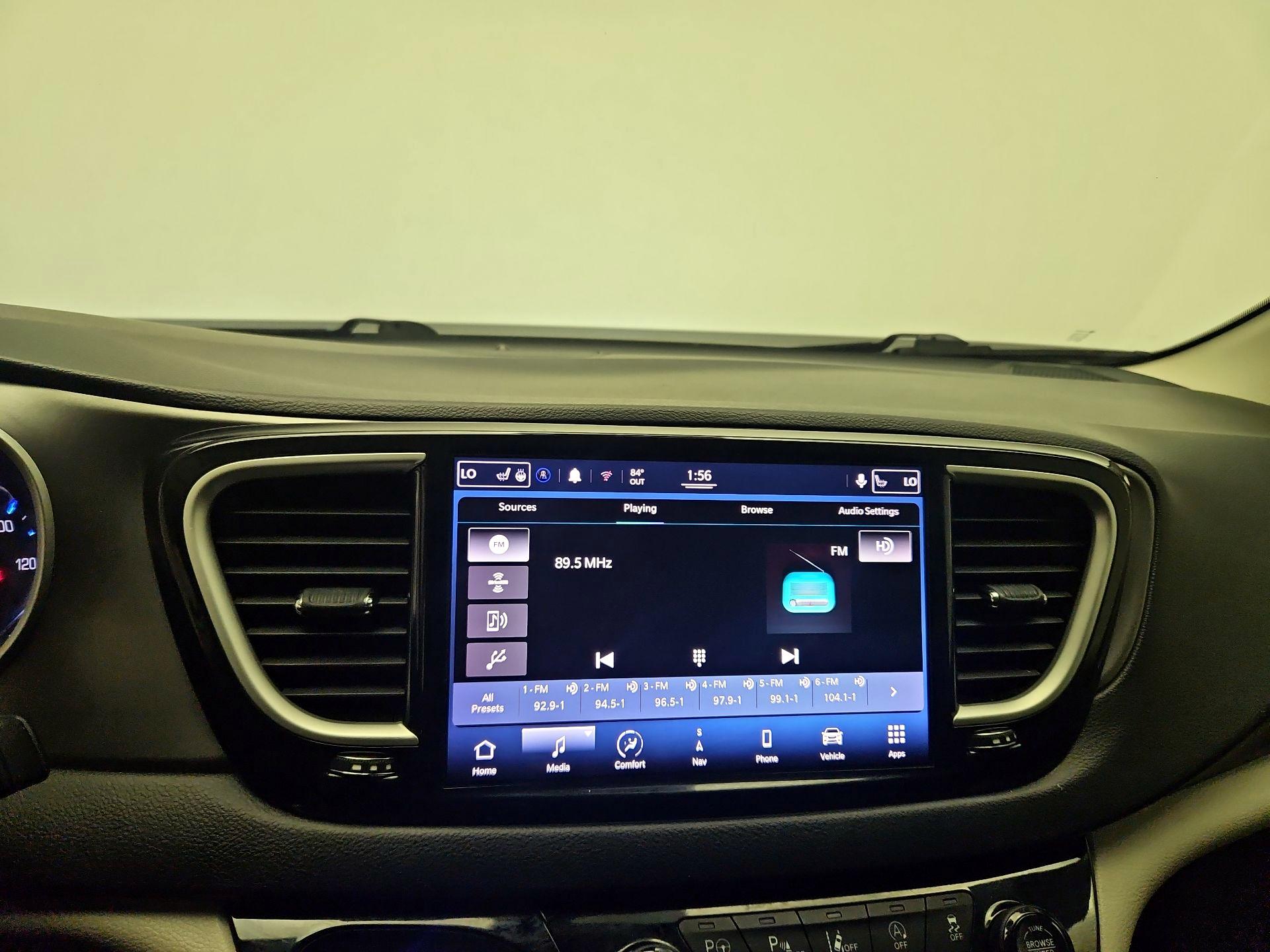 Thumbnail: 2021 Chrysler Pacifica - 15