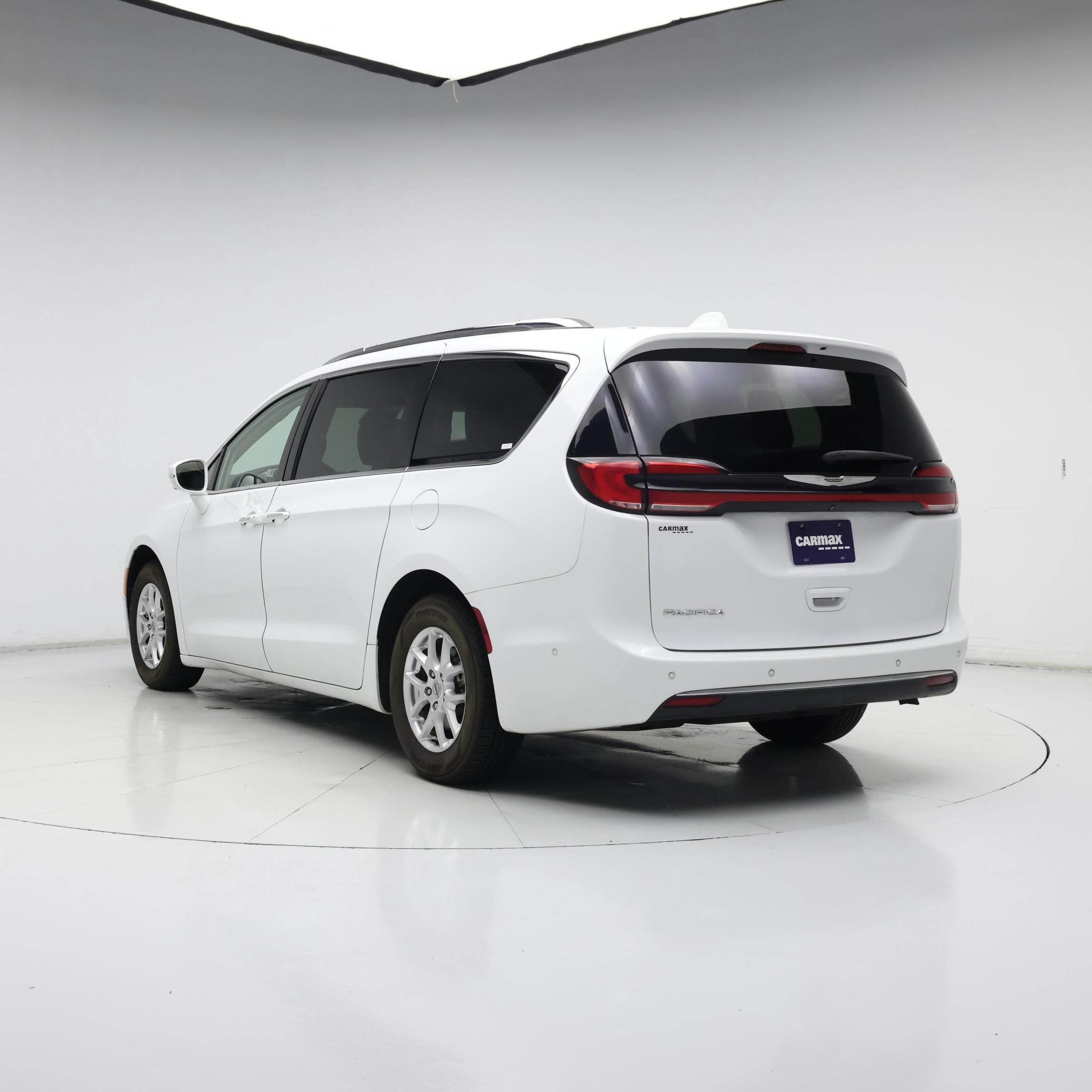 Thumbnail: 2021 Chrysler Pacifica - 2