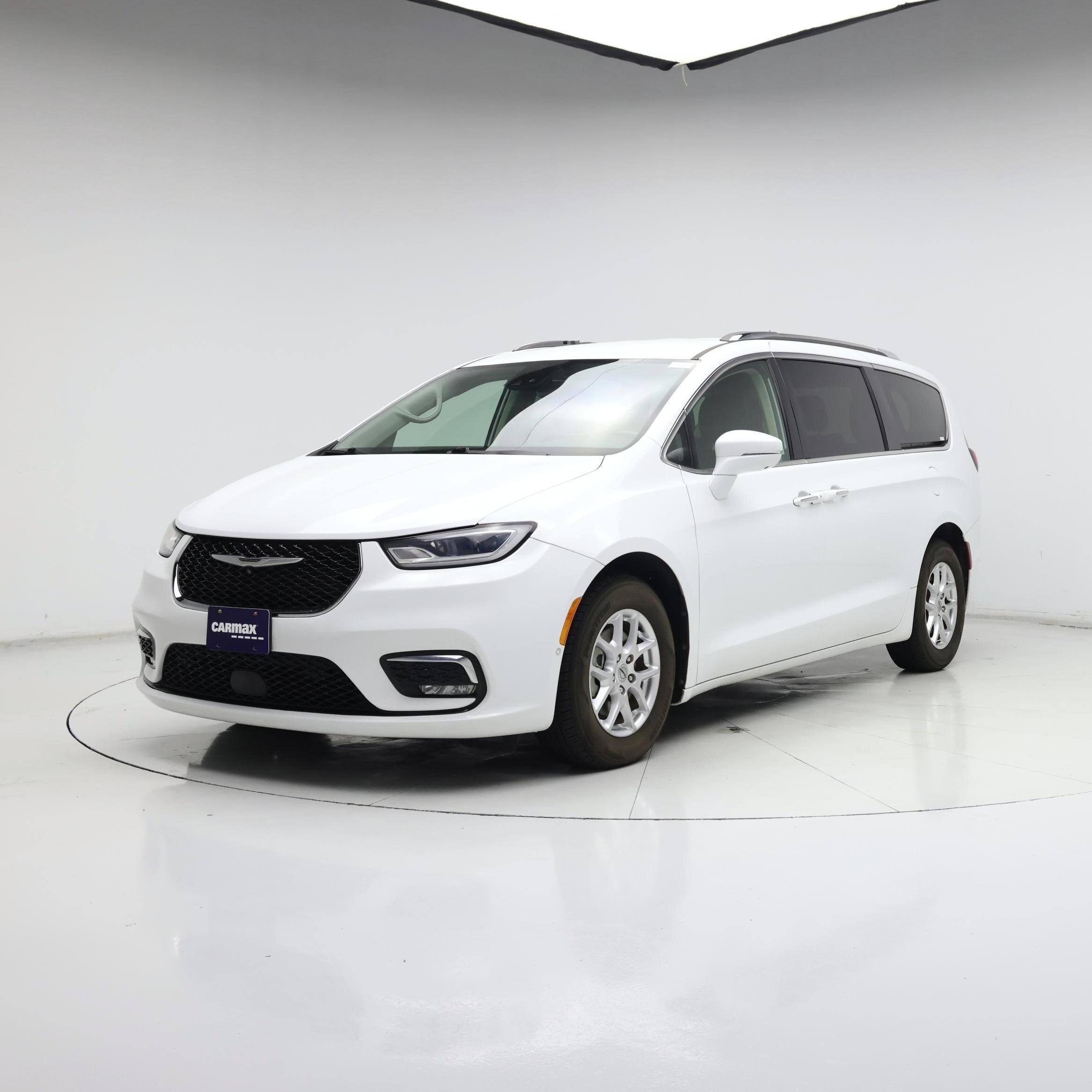 Thumbnail: 2021 Chrysler Pacifica - 4