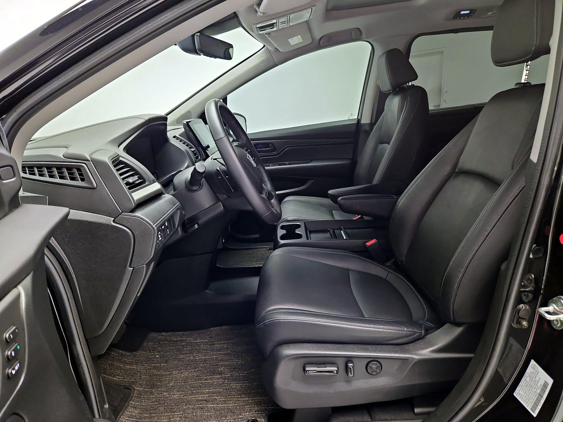Thumbnail: 2023 Honda Odyssey - 11