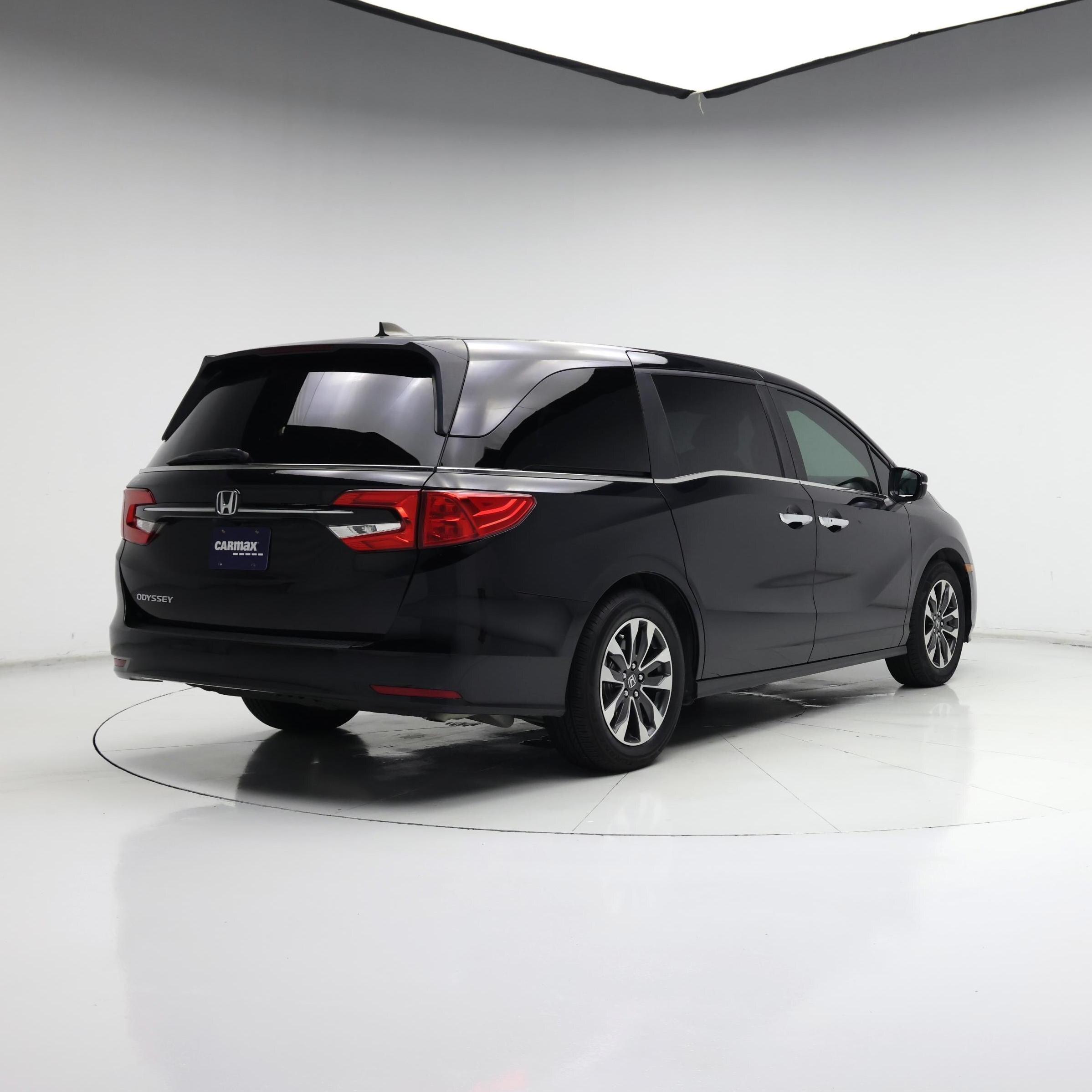 Thumbnail: 2023 Honda Odyssey - 8