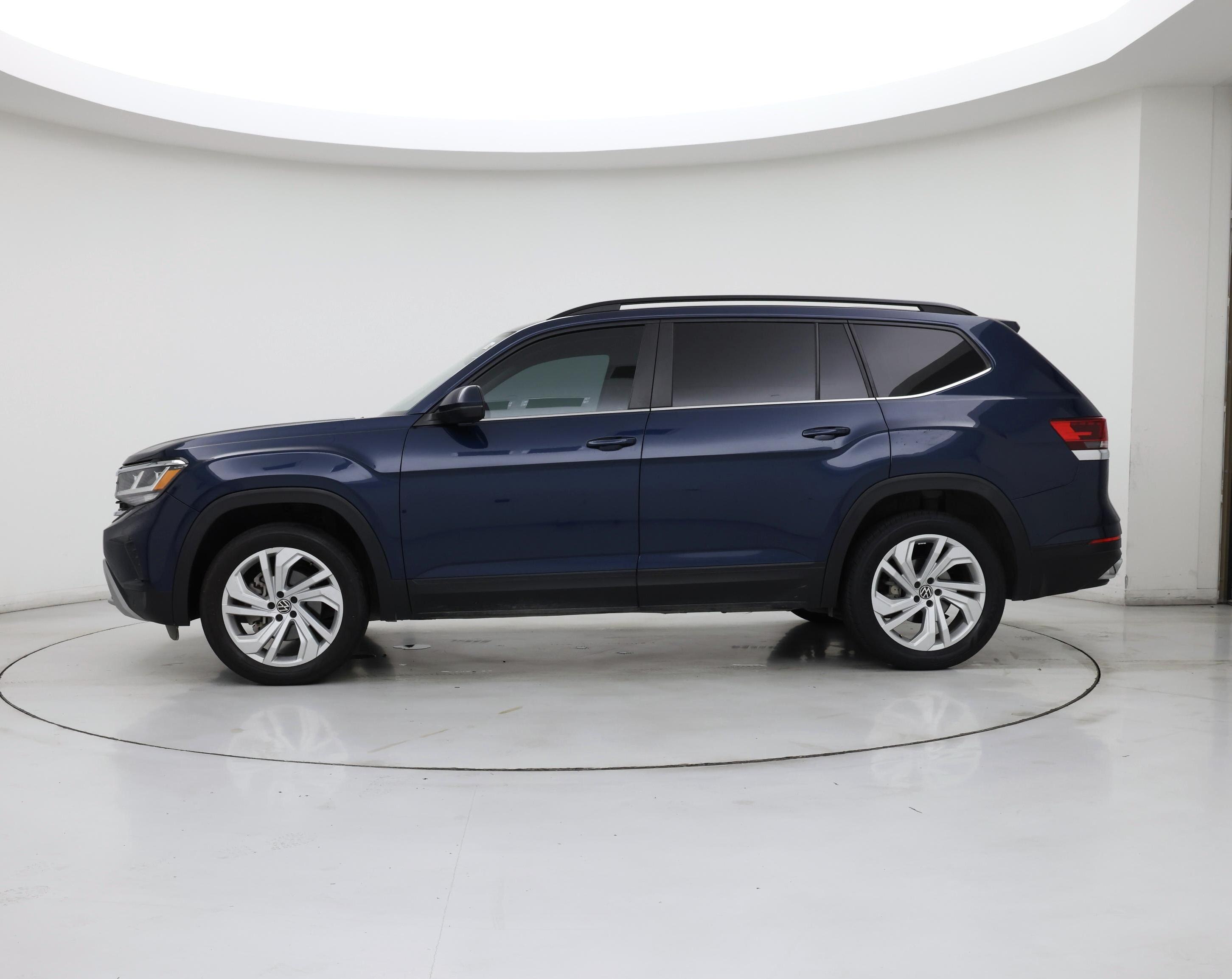 Thumbnail: 2021 Volkswagen Atlas - 3