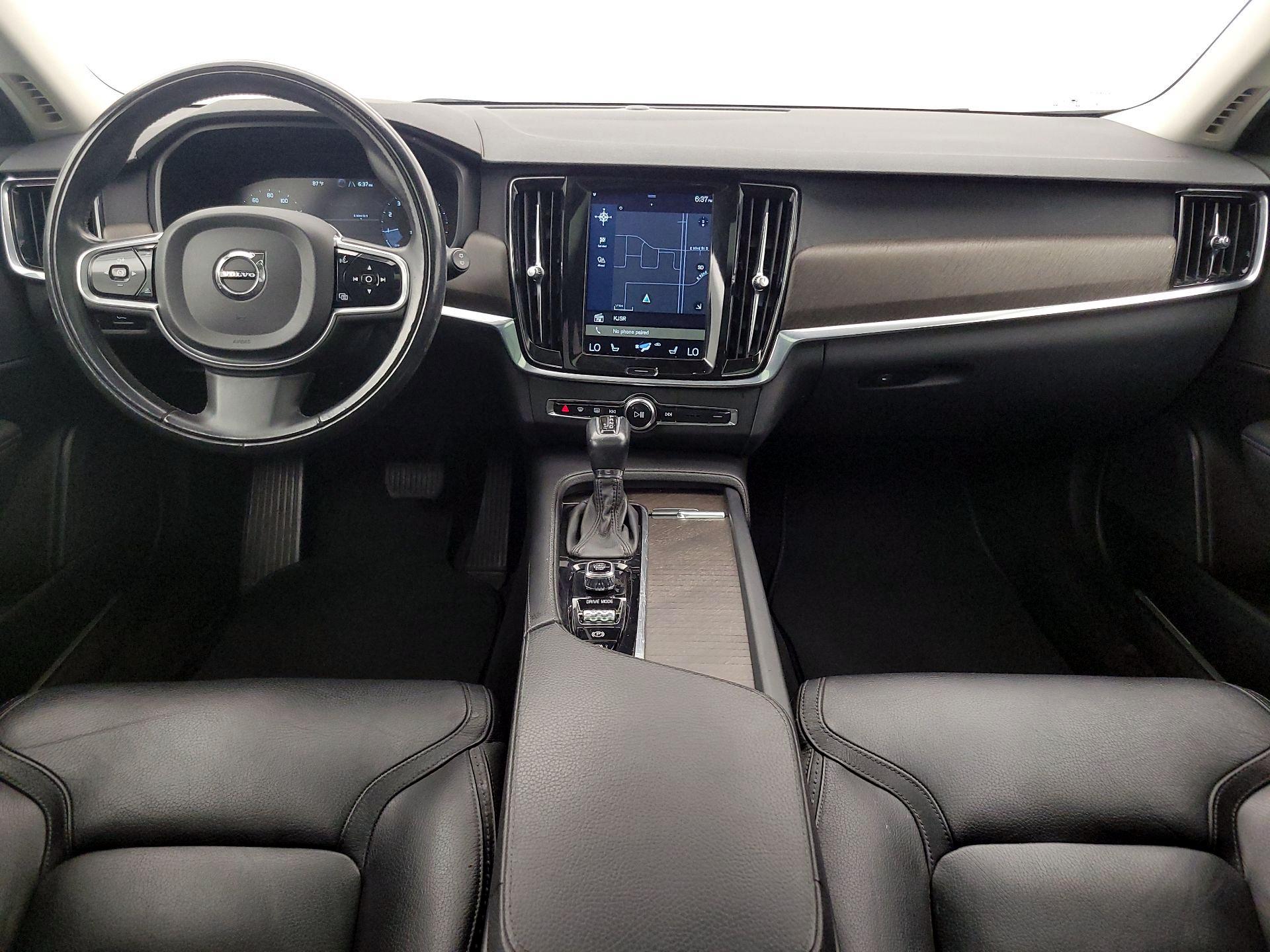 Thumbnail: 2018 Volvo V90 - 9