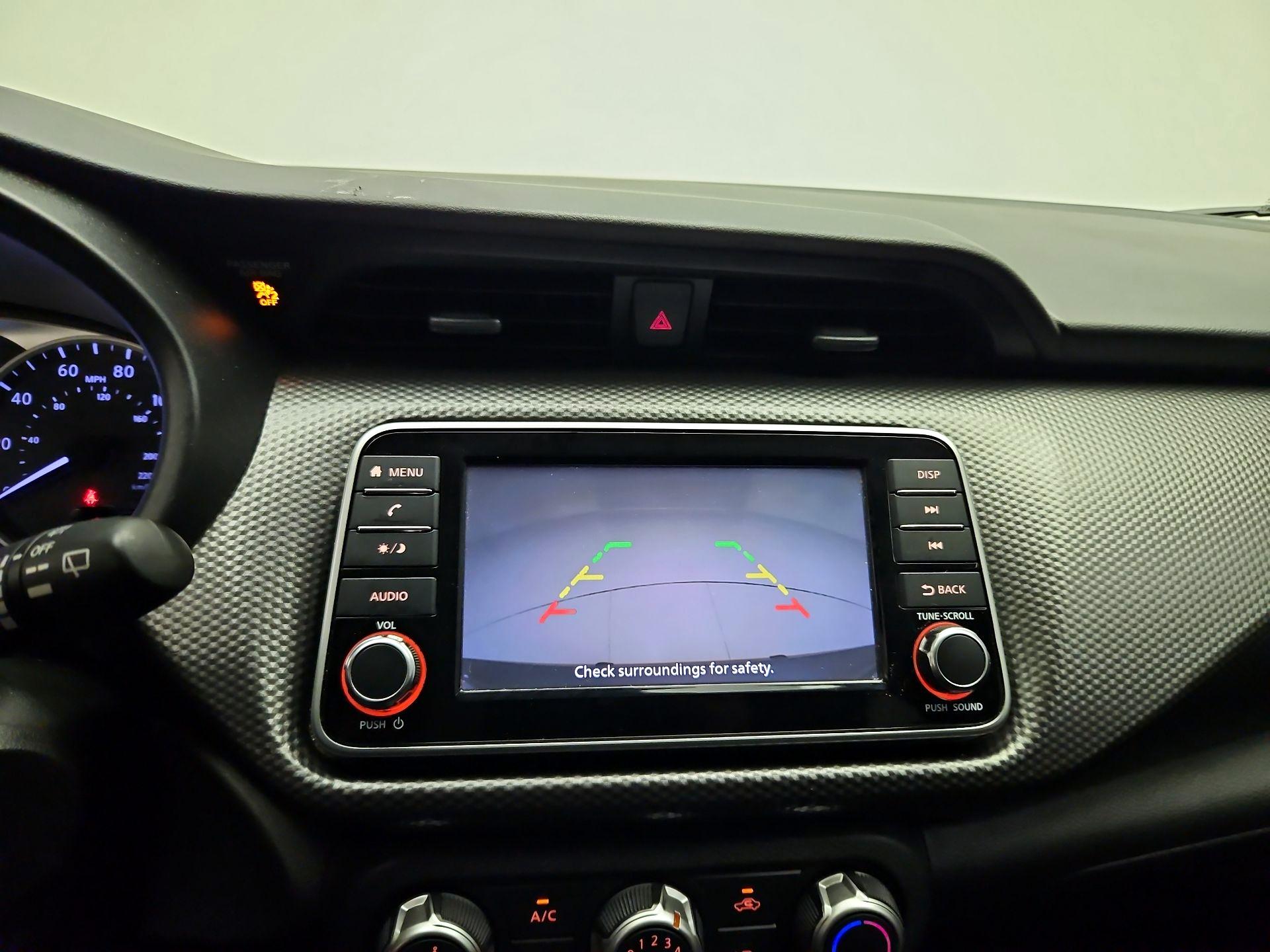 Thumbnail: 2020 Nissan Kicks - 13