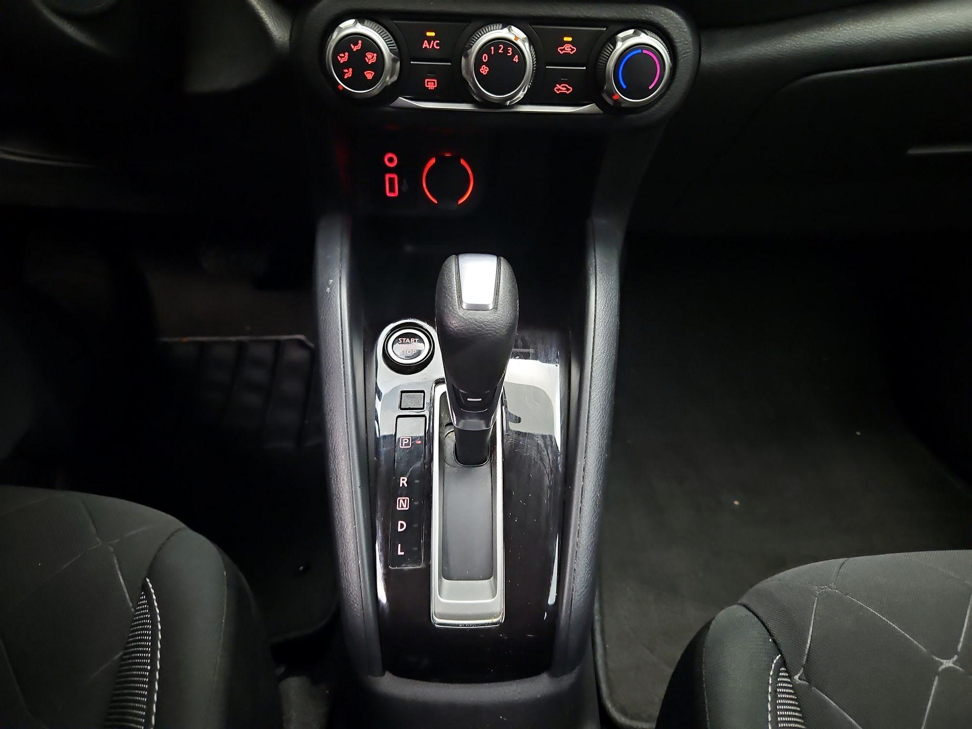 Thumbnail: 2020 Nissan Kicks - 16