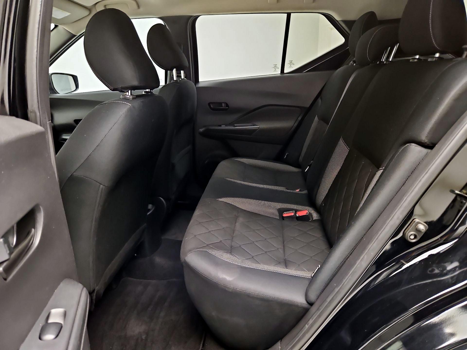 Thumbnail: 2020 Nissan Kicks - 17