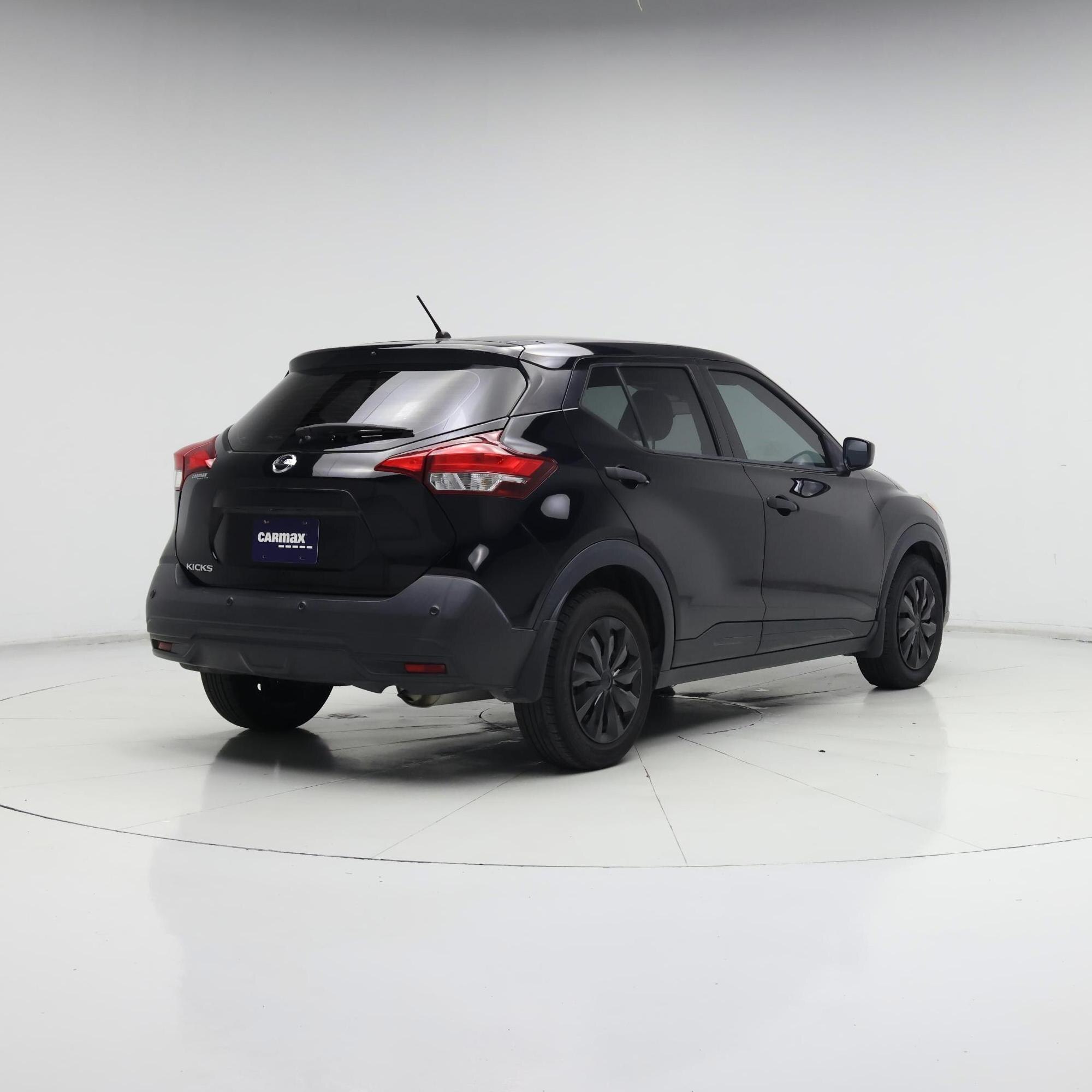 Thumbnail: 2020 Nissan Kicks - 8