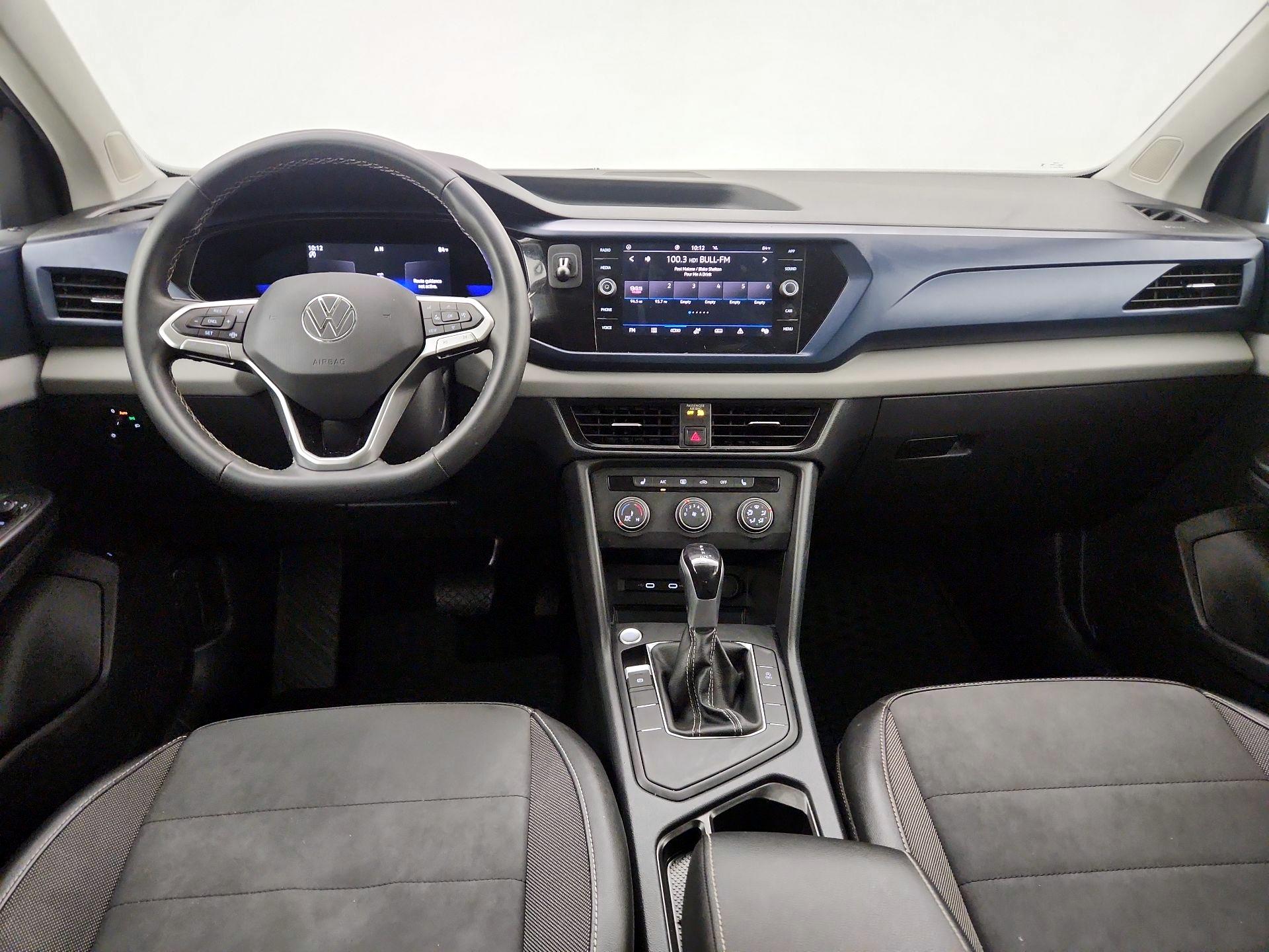 Thumbnail: 2022 Volkswagen Taos - 9