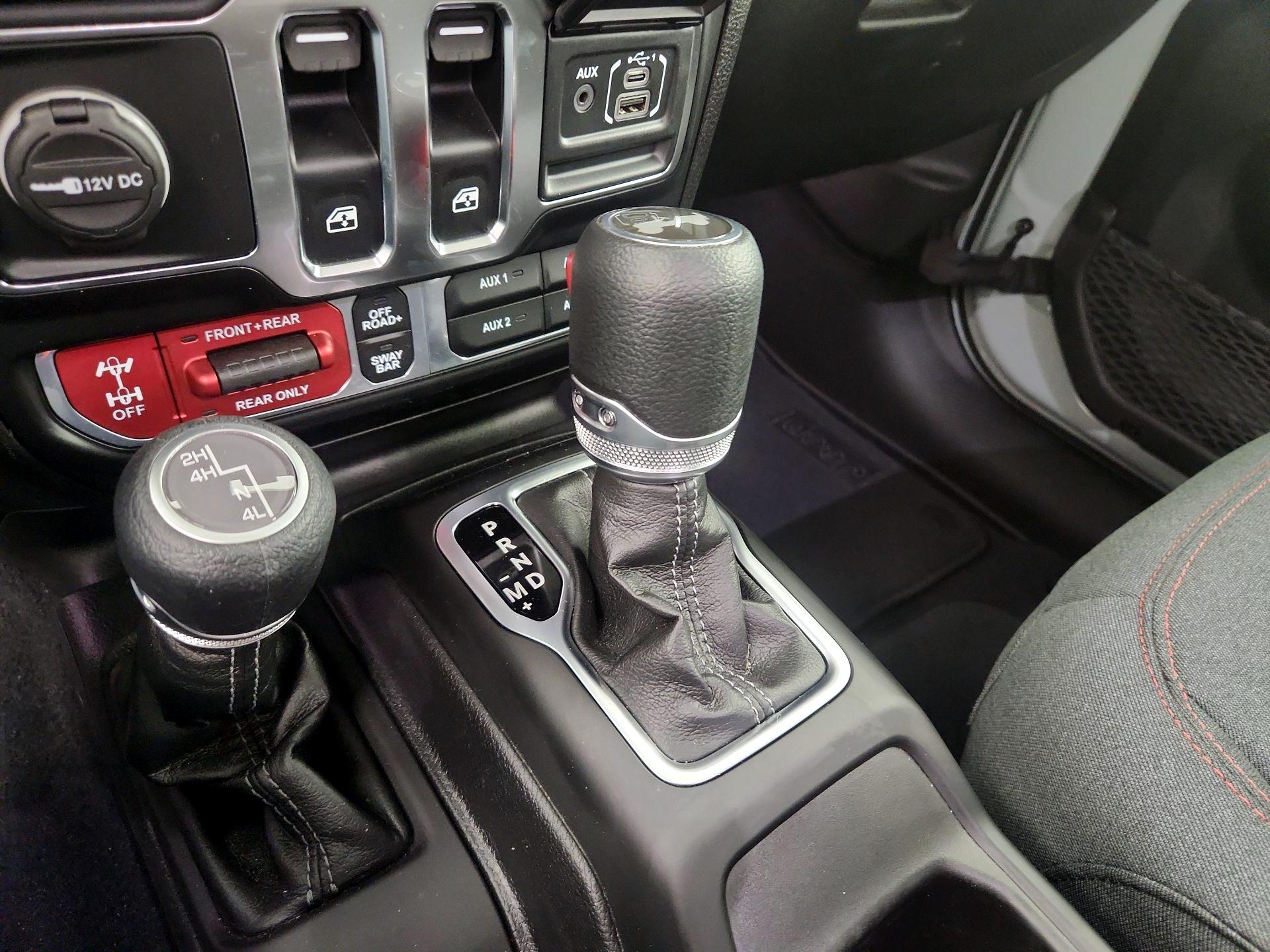 Thumbnail: 2024 Jeep Wrangler - 15