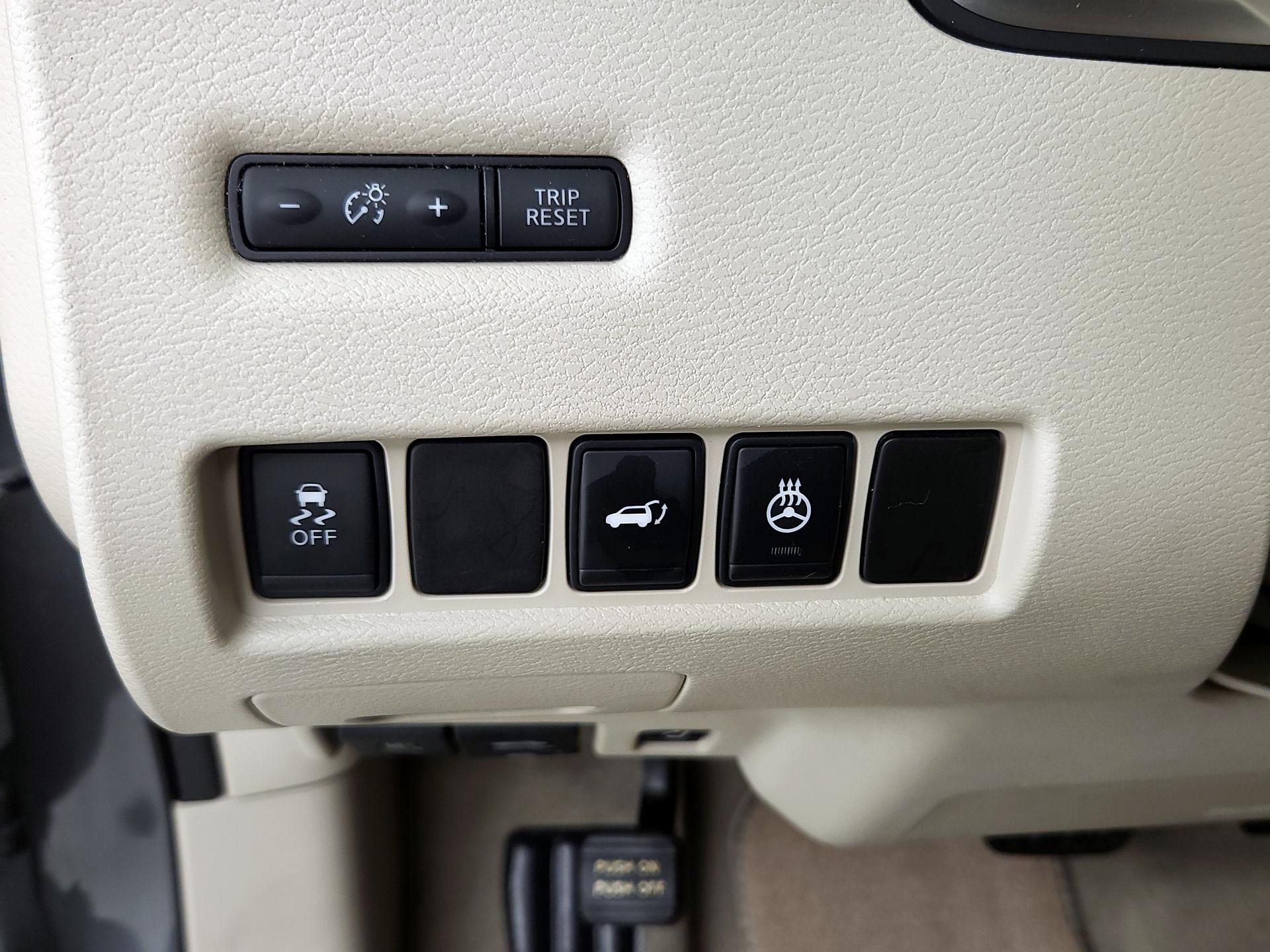 Thumbnail: 2015 Nissan Murano - 13
