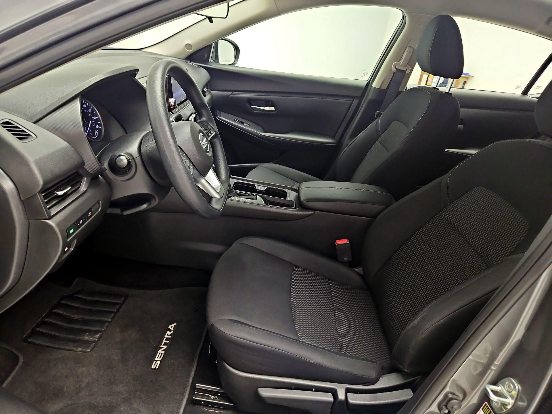 Thumbnail: 2023 Nissan Sentra - 11