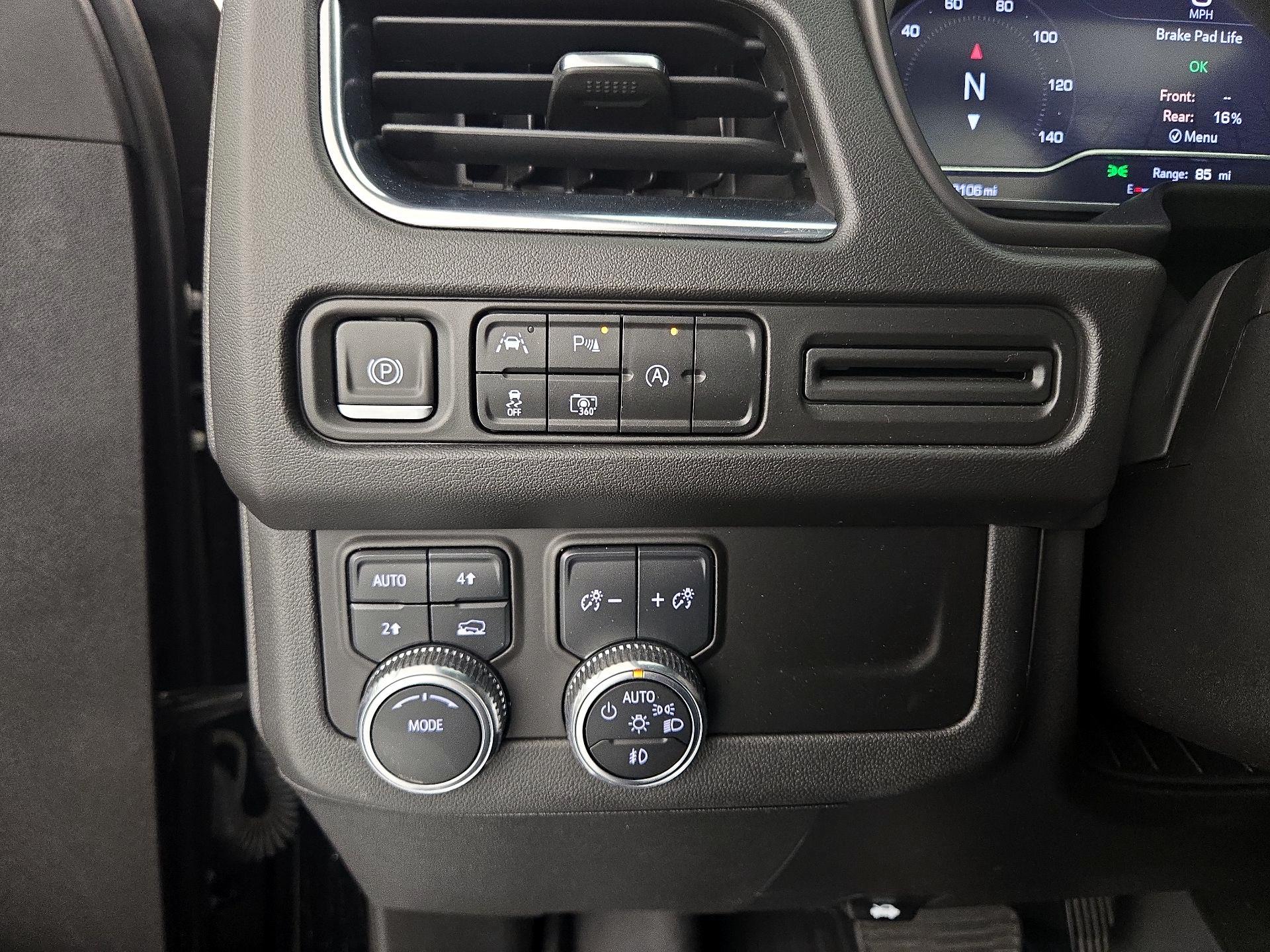 Thumbnail: 2023 GMC Yukon XL - 13