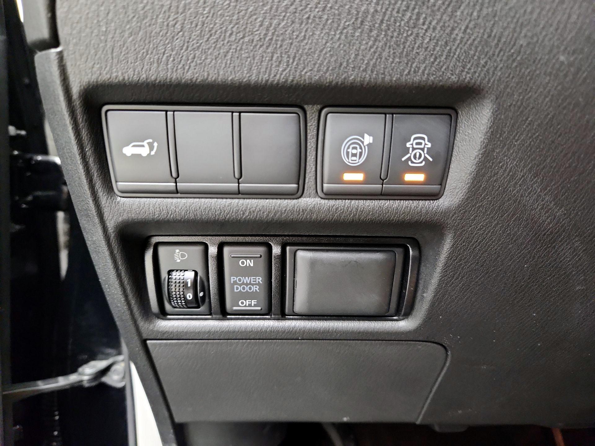 Thumbnail: 2019 Nissan Armada - 13