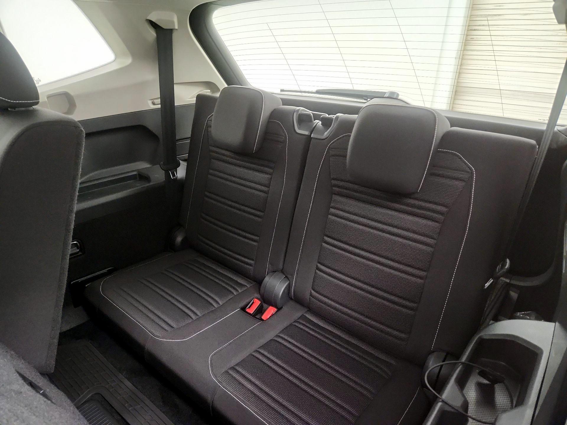 Thumbnail: 2023 Volkswagen Tiguan - 19