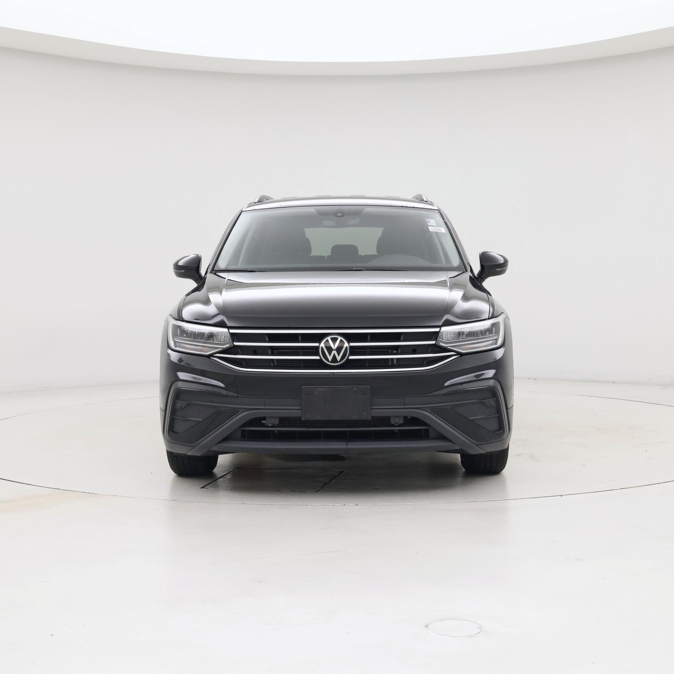 Thumbnail: 2023 Volkswagen Tiguan - 5