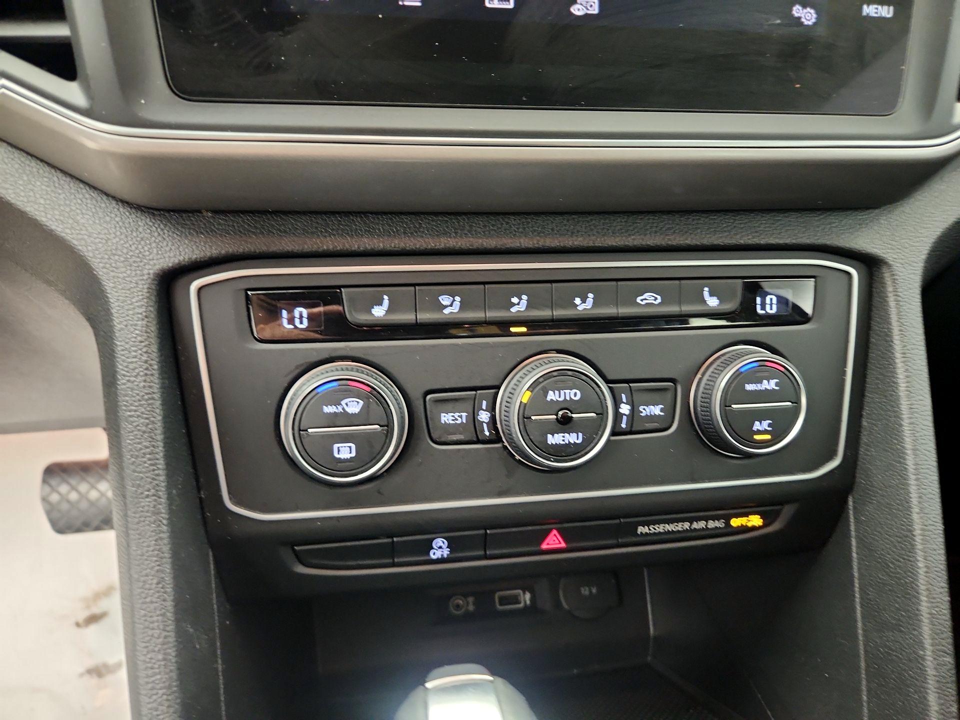 Thumbnail: 2019 Volkswagen Atlas - 16