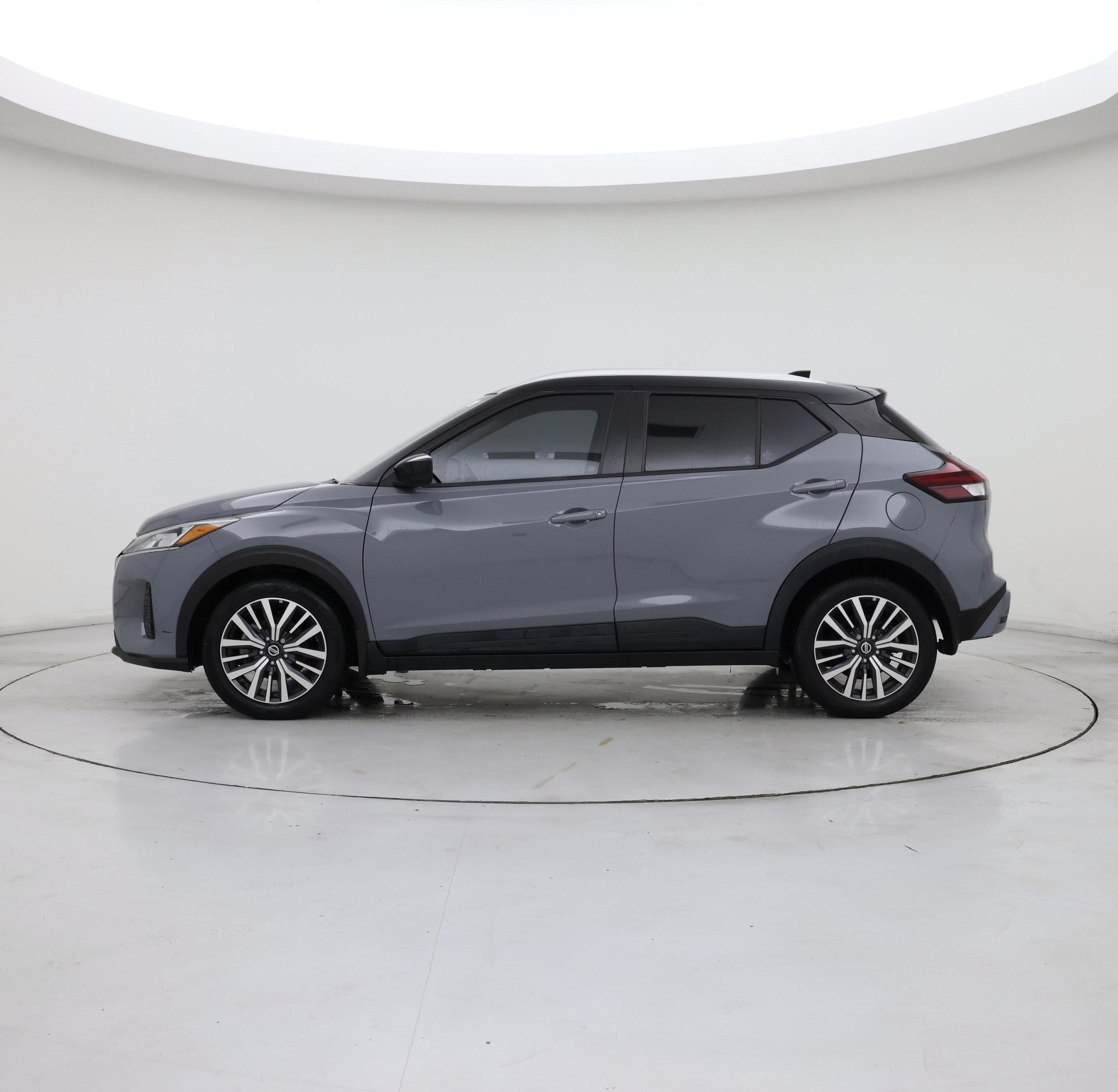 Thumbnail: 2021 Nissan Kicks - 3