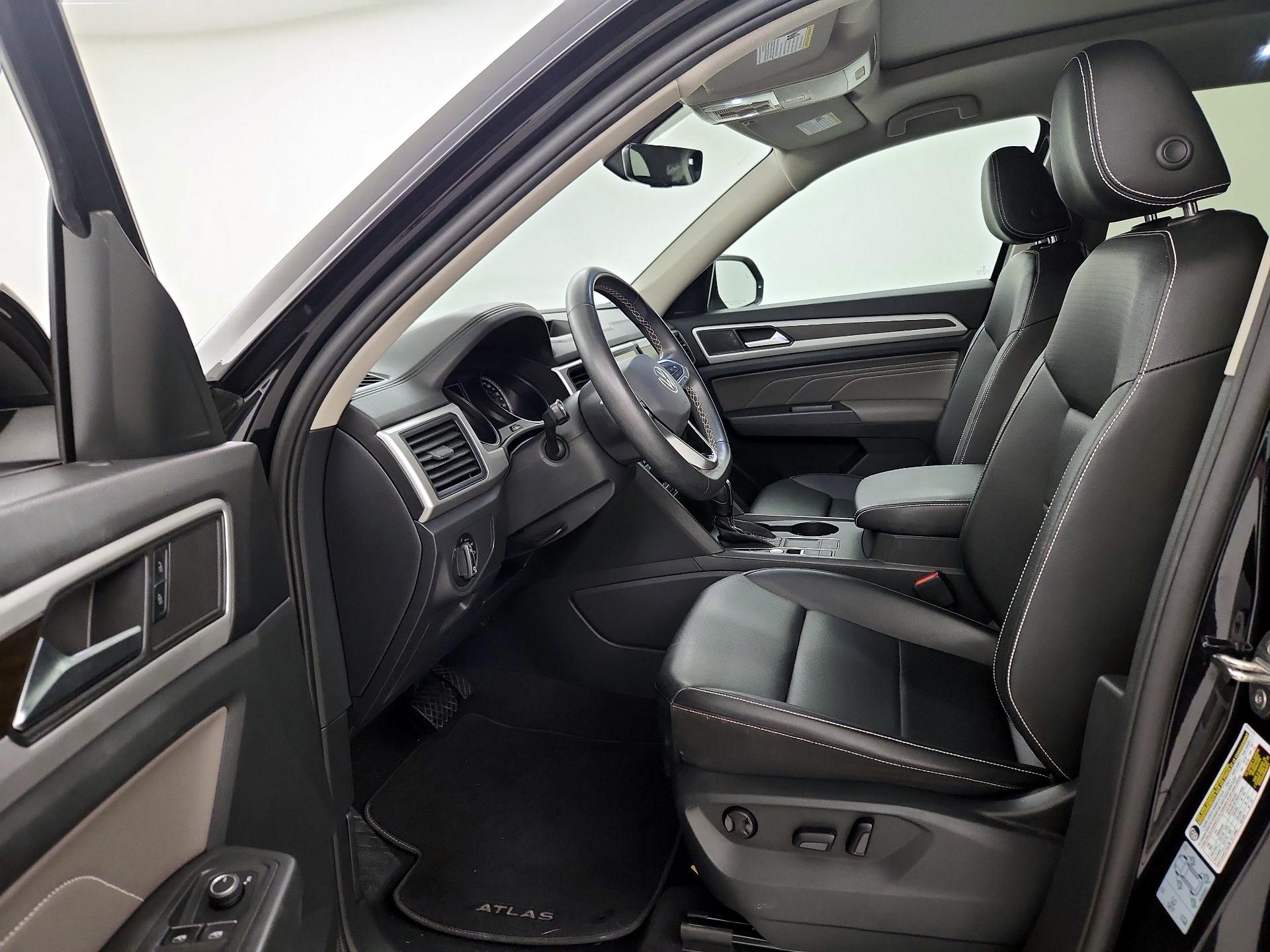 Thumbnail: 2021 Volkswagen Atlas - 11