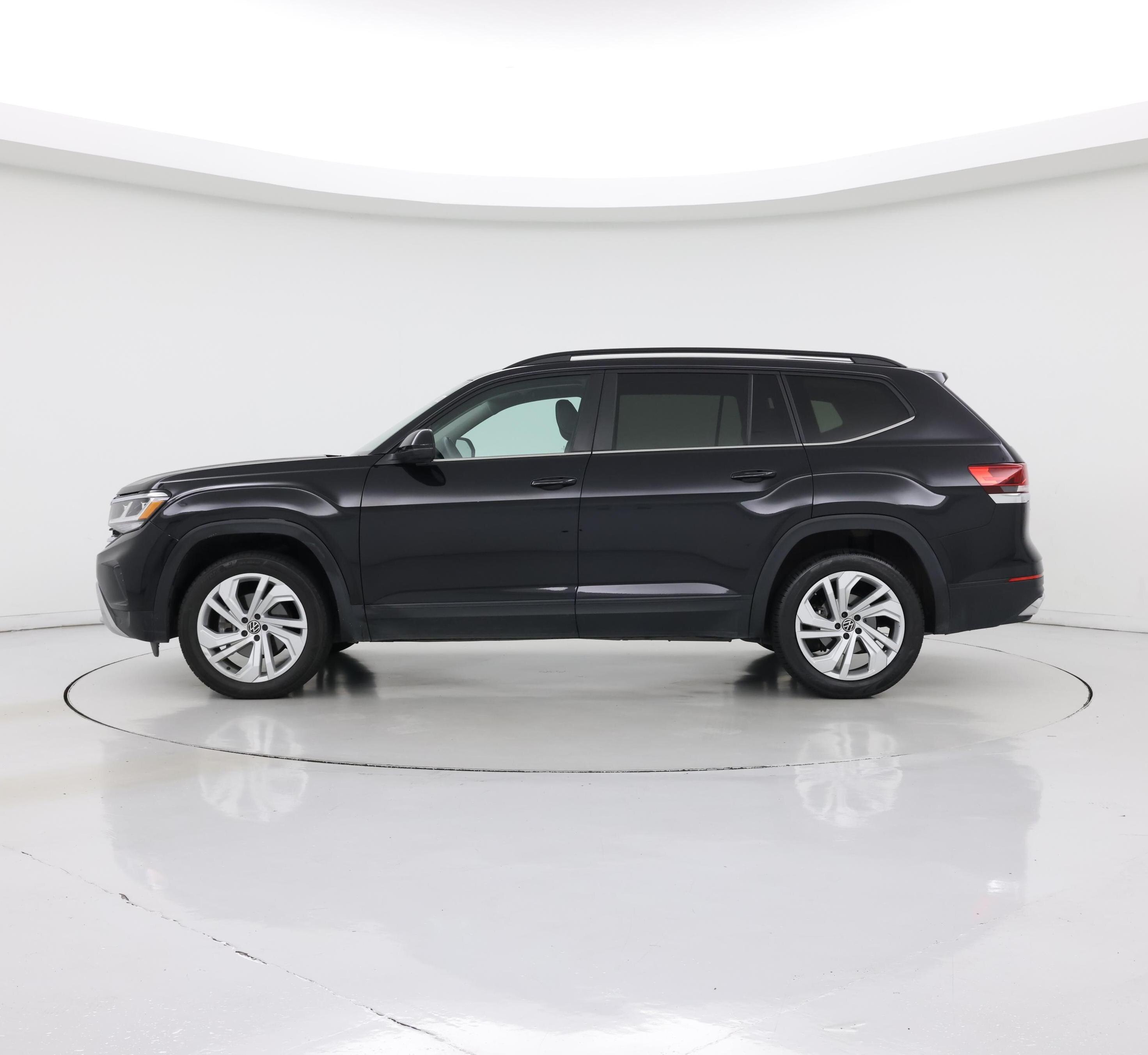Thumbnail: 2021 Volkswagen Atlas - 3