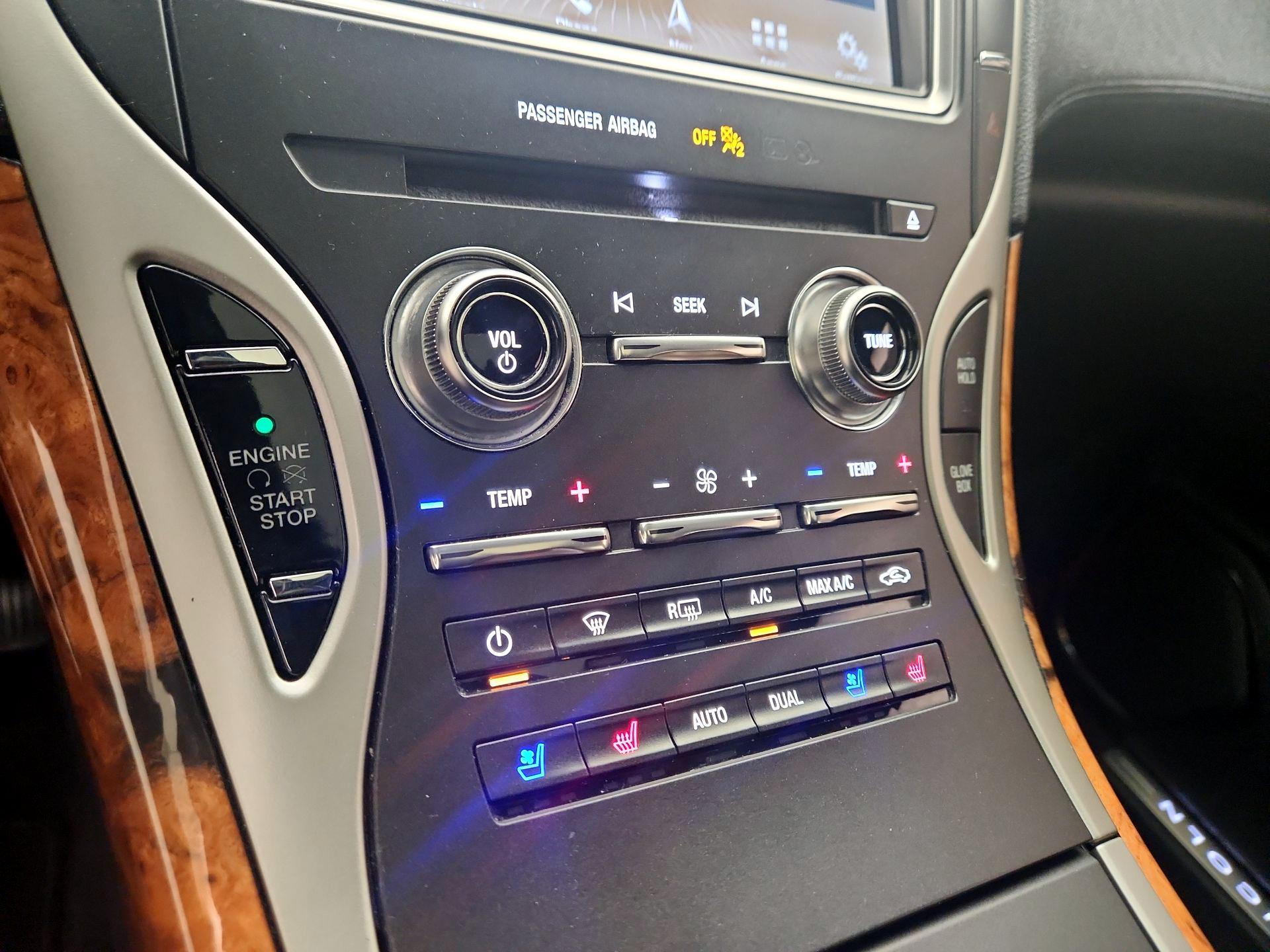 Thumbnail: 2019 Lincoln Nautilus - 17