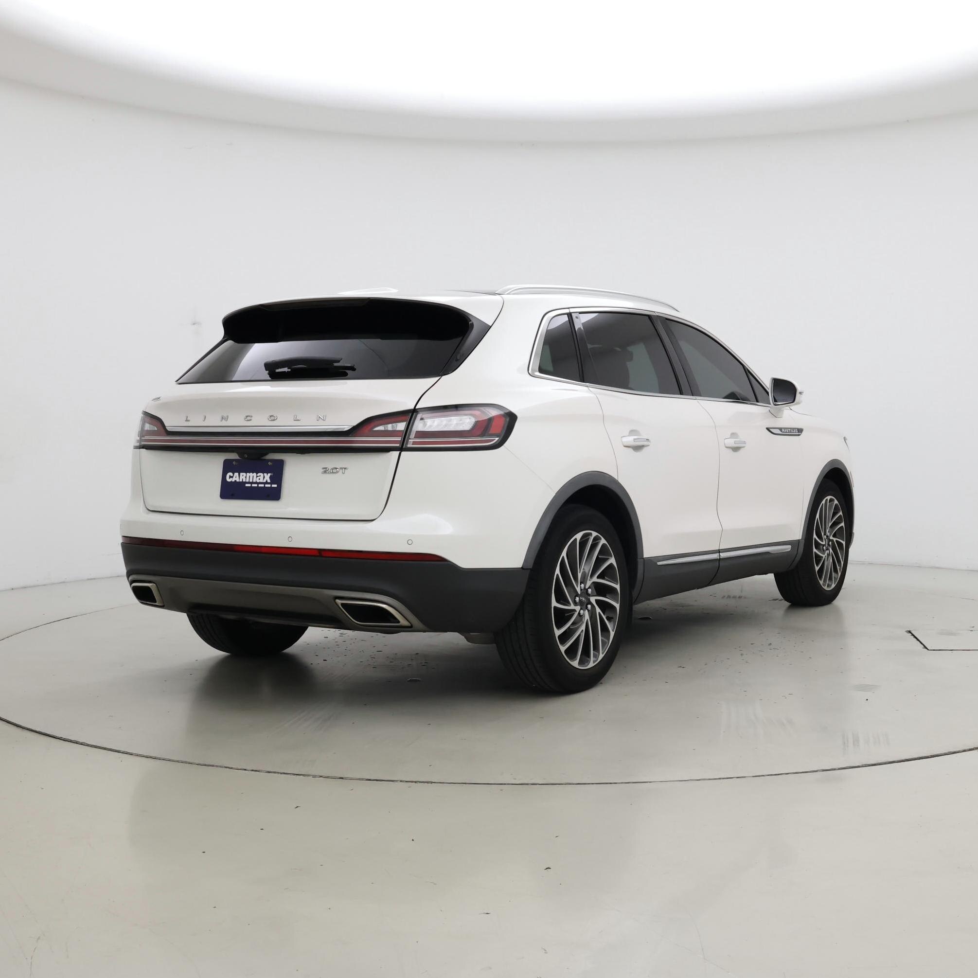 Thumbnail: 2019 Lincoln Nautilus - 8