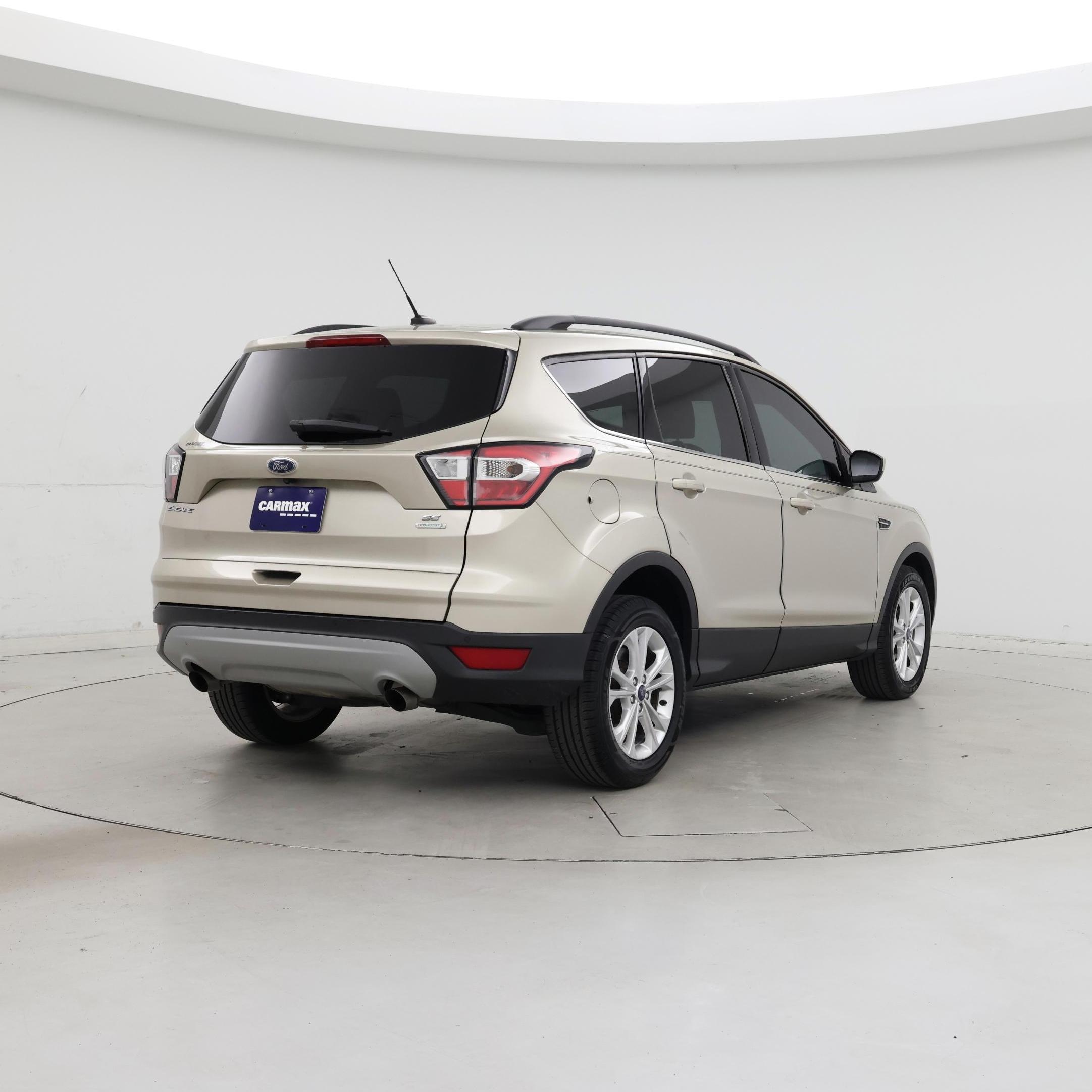 Thumbnail: 2017 Ford Escape - 8